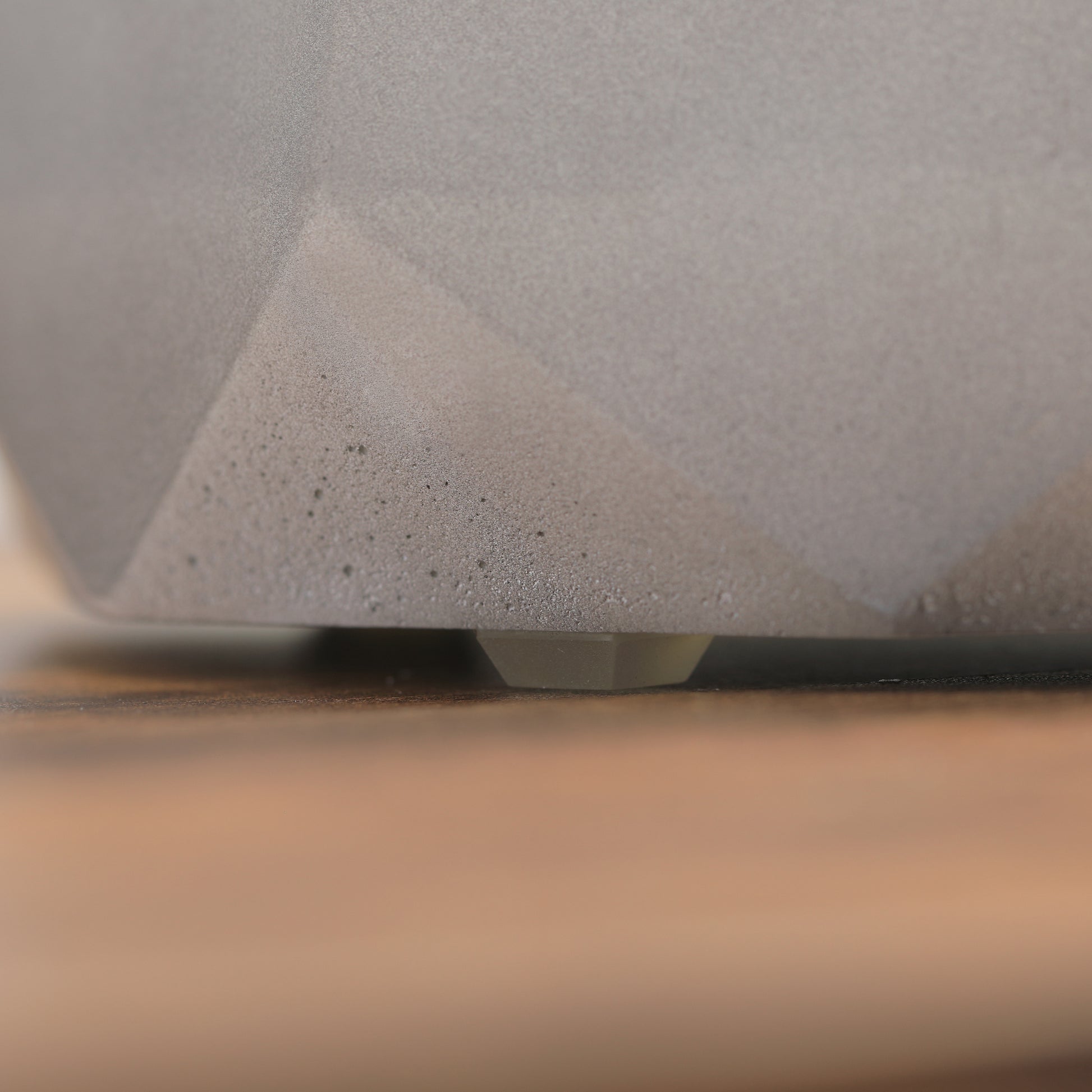 Concrete Tabletop Fireplace, 9" Portable Alcohol Fireplace With Lid For Indoor And Outdoor, 0.1 Gal Max 215 Sq. Ft., Burns Up With Liquid Alcohol And Solid Alcohol, Light Grey Light Grey Concrete