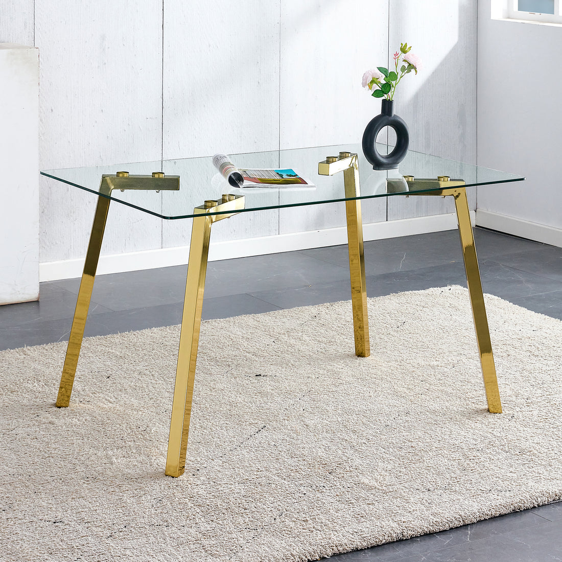 Modern Minimalist Style Rectangular Glass Dining Table With Tempered Glass Tabletop And Golden Metal Legs, Suitable For Kitchen, Dining Room, And Living Room, 51 " * 31.5 " * 29.5 "1123 Transparent Glass