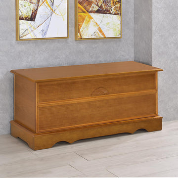 Honey Cedar Chest Honey Light Brown Bedroom Traditional Cedar Wood