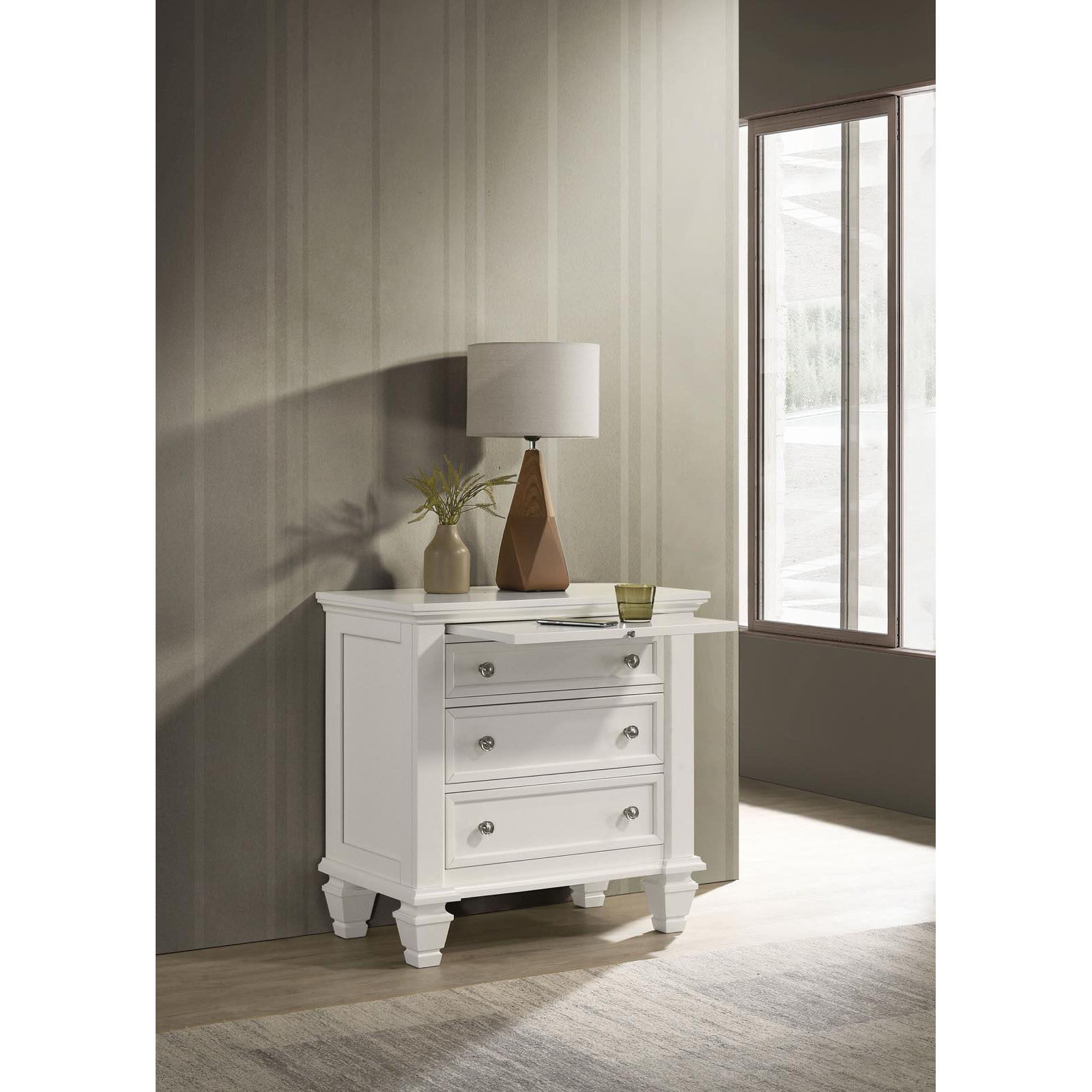 Cream White 3 Drawer Nightstand With Pull Out Tray Cream White White 3 Drawers Bedroom Drawer Storage Coastal Rubberwood Felt Lined Drawers White Wood