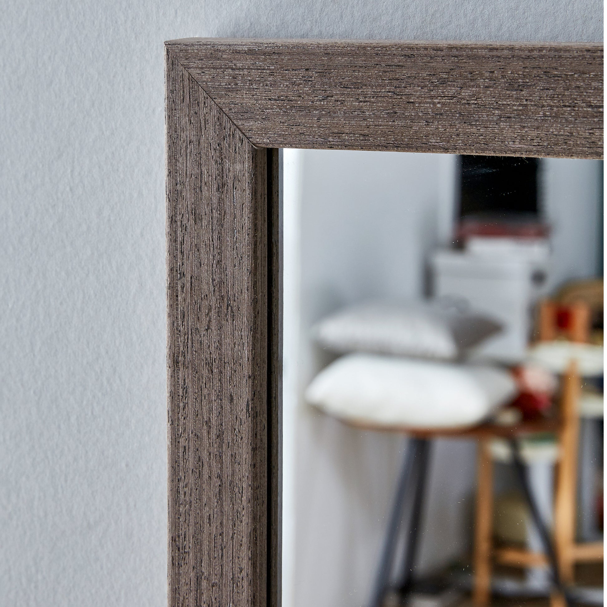 Third Generation Packaging Upgrade, Thickened Frame, Gray Wood Grain Solid Wood Frame Full Length Mirror, Dressing Mirror, Bedroom Entrance, Decorative Mirror, Floor Standing Mirror. 57.9 "* 18.1" Gray Solid Wood