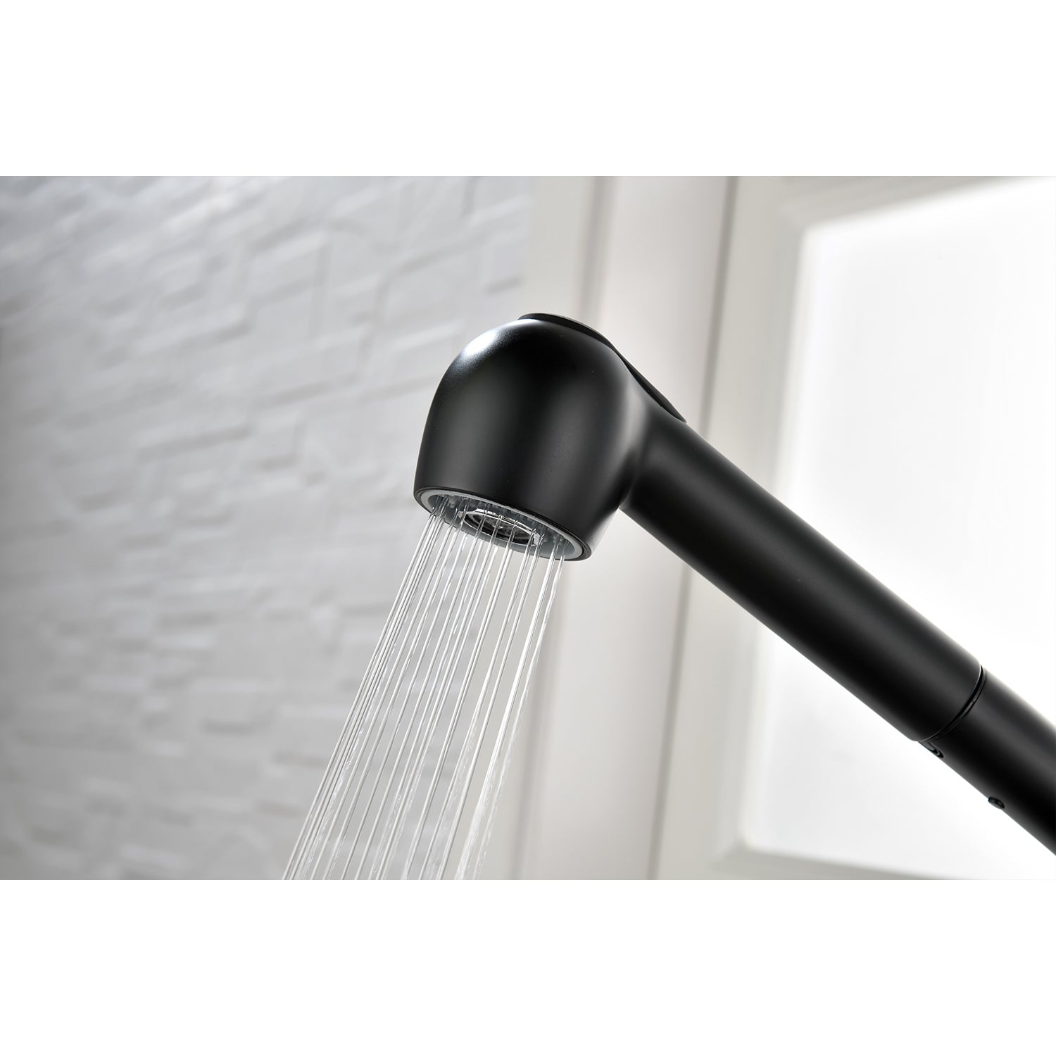 Single Handle Kitchen Sink Faucet with Pull Out matte black-stainless steel
