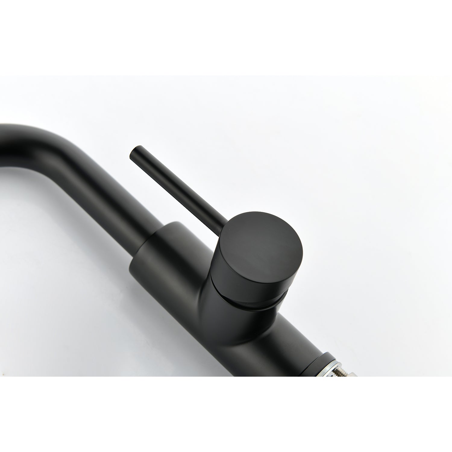 Single Handle Kitchen Sink Faucet with Pull Out matte black-stainless steel