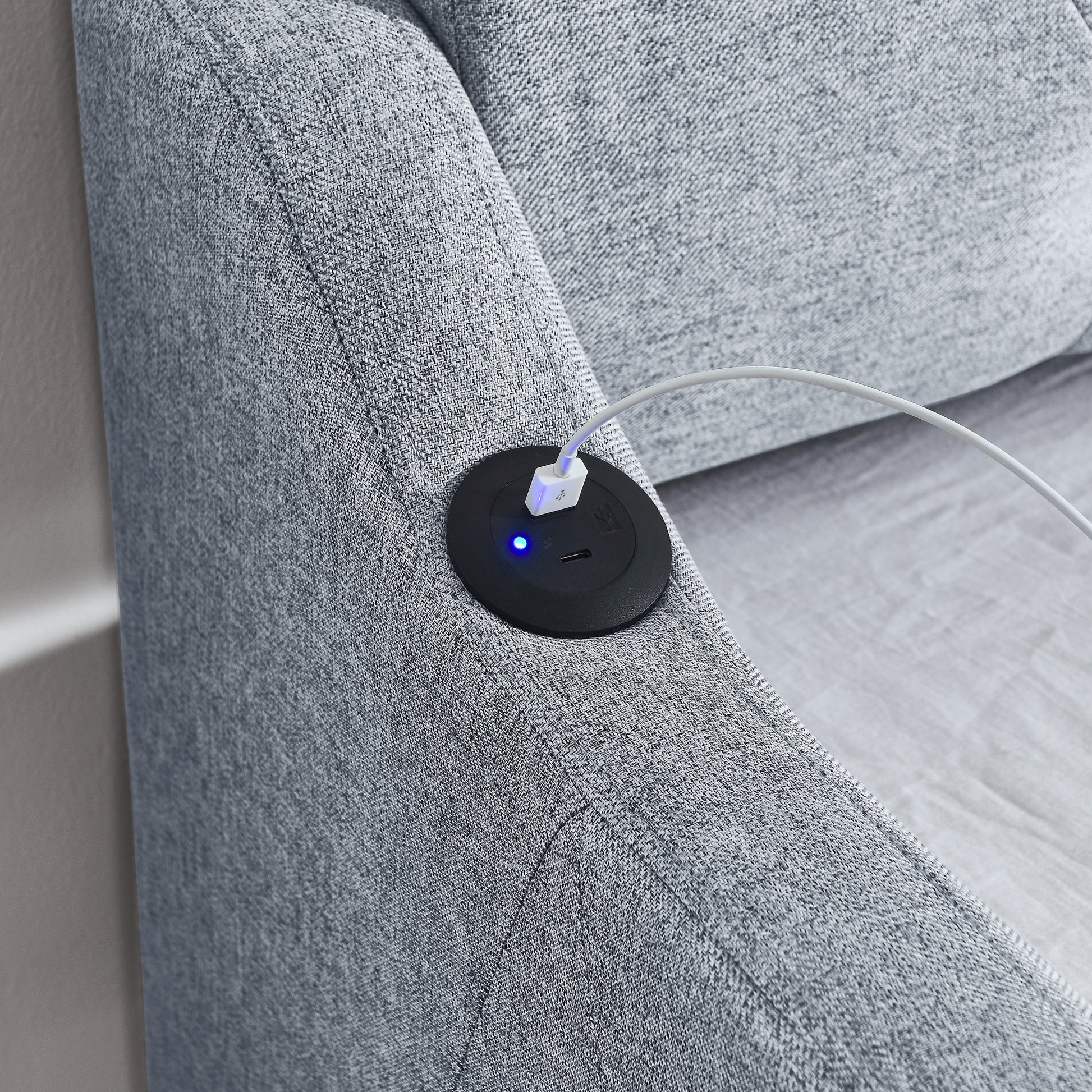 Twin Size Upholstery Daybed With Twin Size Erectable Trundle And Usb Charging Design, Linen Grey Twin Grey Linen