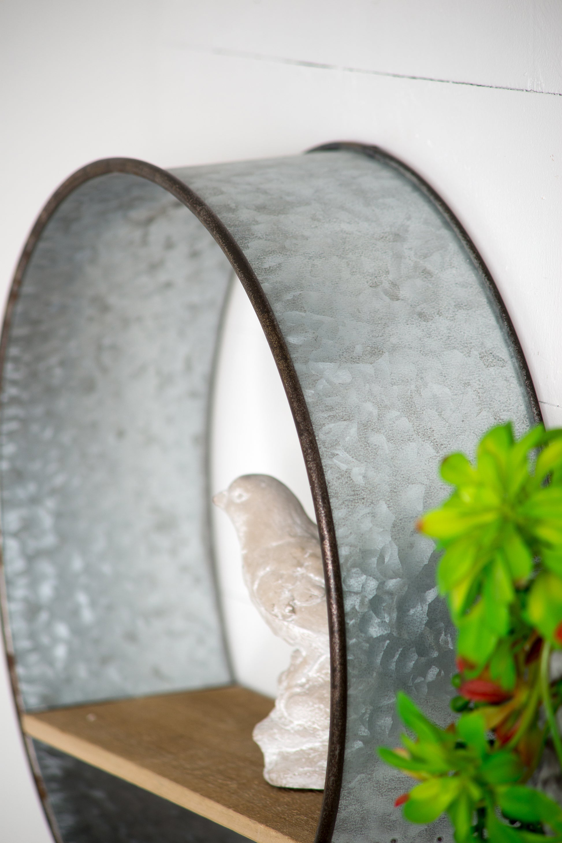 Farmhouse Round Metal Wall Planter, 5 Piece Gray Iron