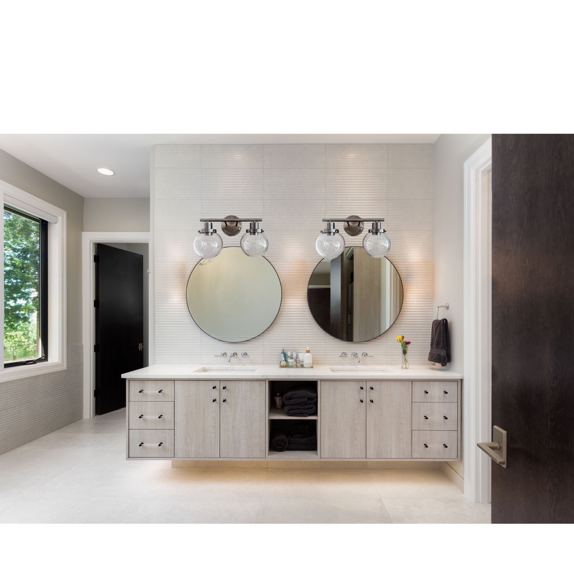 Set Of 2 Modern Brushed Nickel Bathroom Sconces With Clear Glass XB-W1 – XiNBEi Lighting