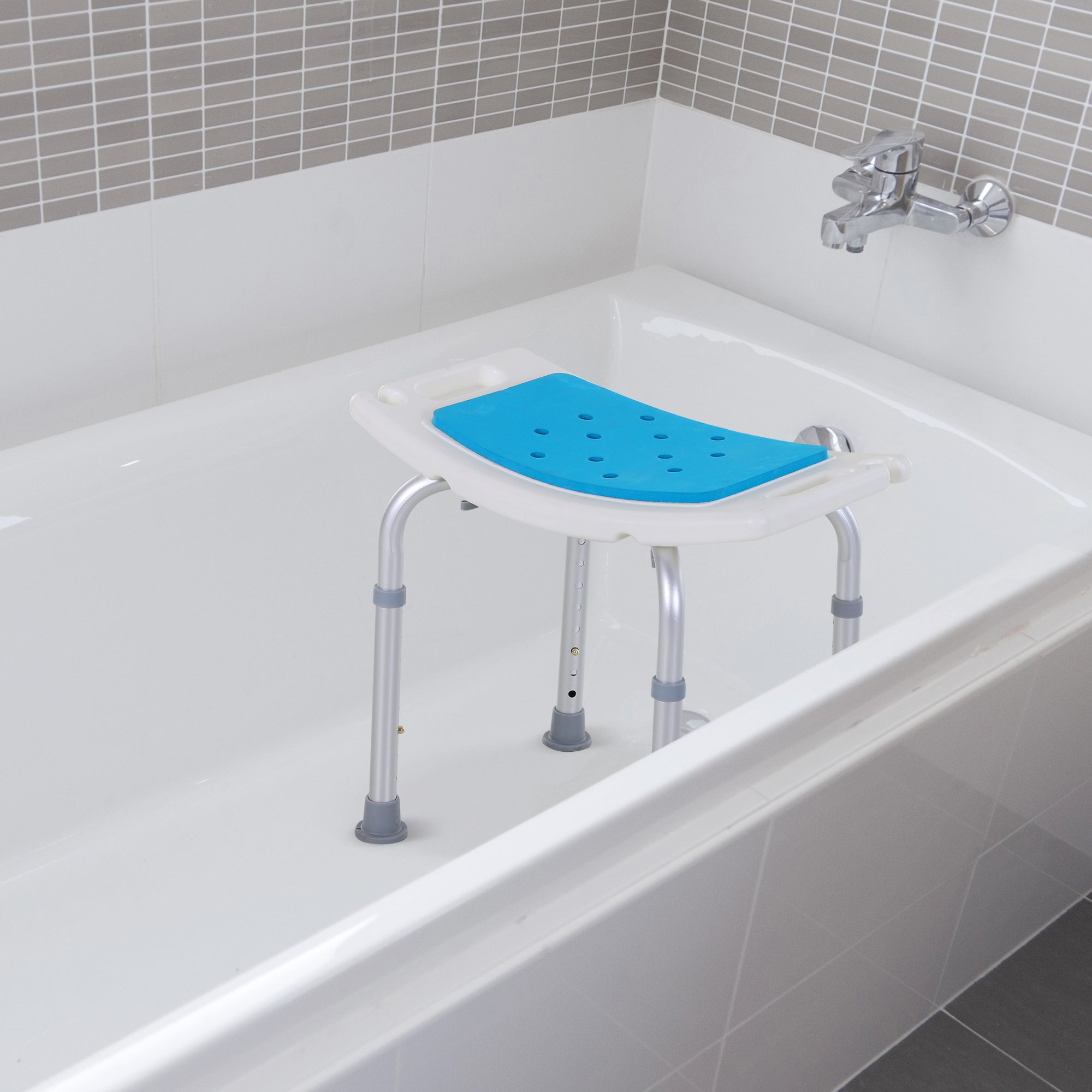 Homcom 6 Level Adjustable Curved Bath Stool Spa