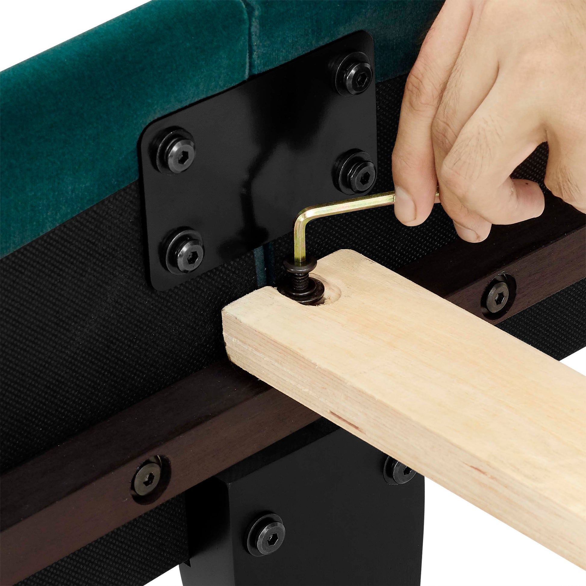 Queen Size Green Velvet Tufted Upholstered Platform Bed Box Spring Required Queen Green Wood Bedroom Contemporary,Modern,Transitional Bed Frame Foam Velvet Polyester