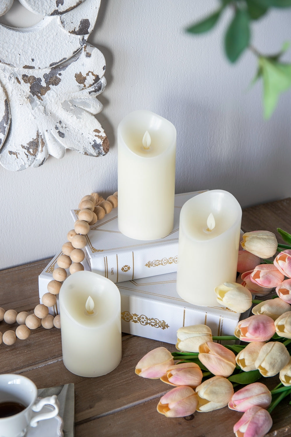 Set Of 3 Flickering Ivory Led Candles With Remote Timer, L:D3X6" M:D3X5" S:D3X4" Ivory Classic Plastic
