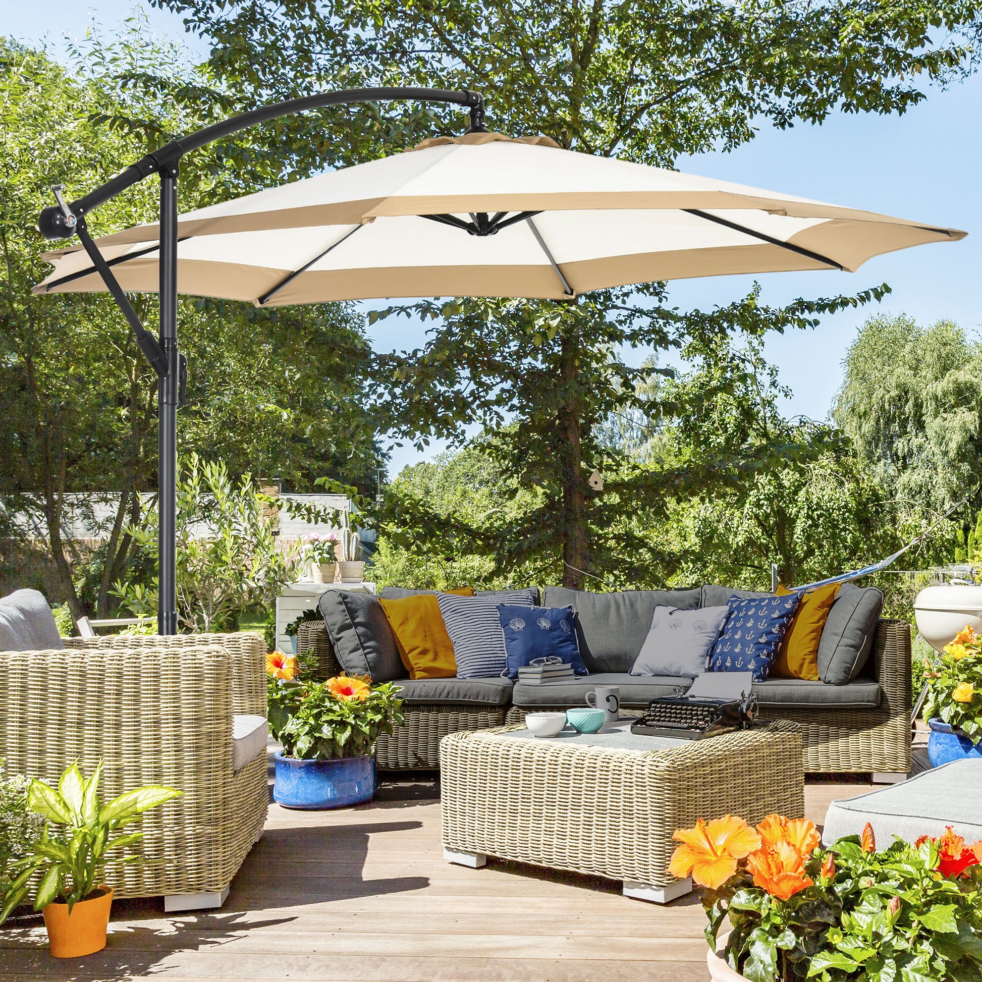 Outsunny 10Ft Cantilever Umbrella, Offset Patio Umbrella With Crank An Outsunny 10Ft Cantilever Umbrella, Offset Patio Umbrella With Crank An