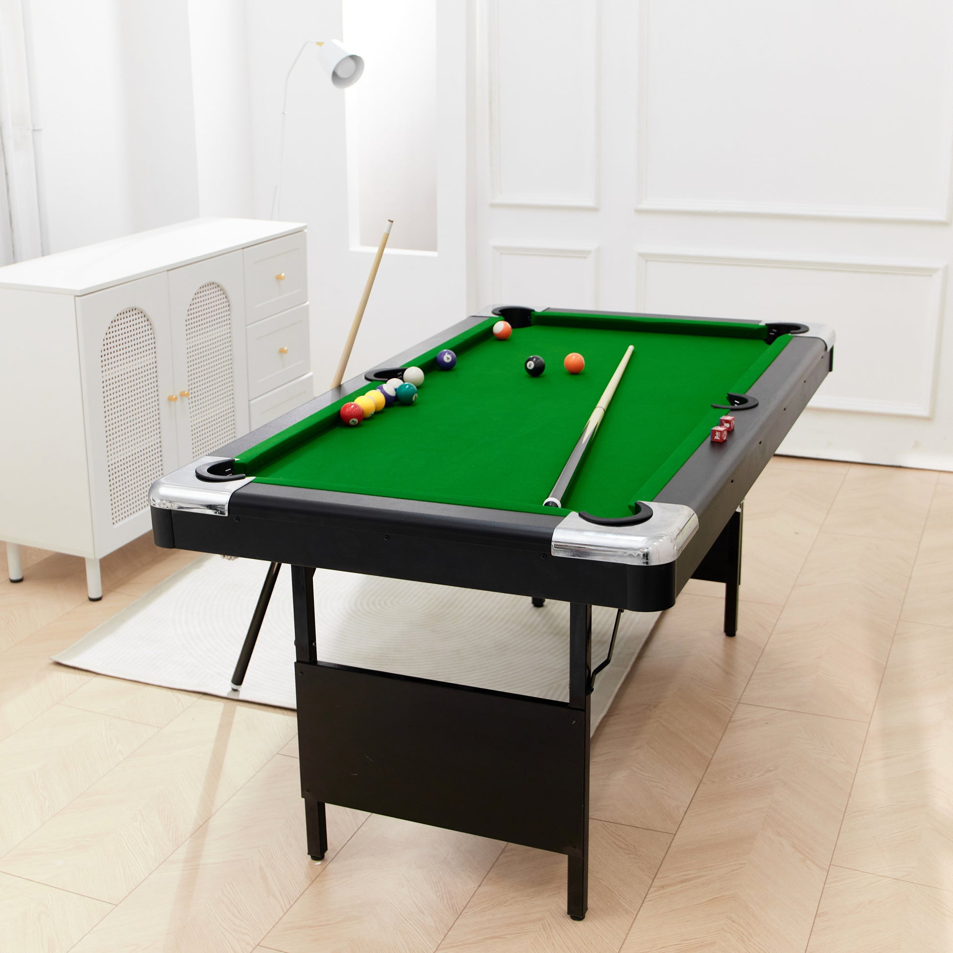 5.5ft Billiard Table, 1.67m pool