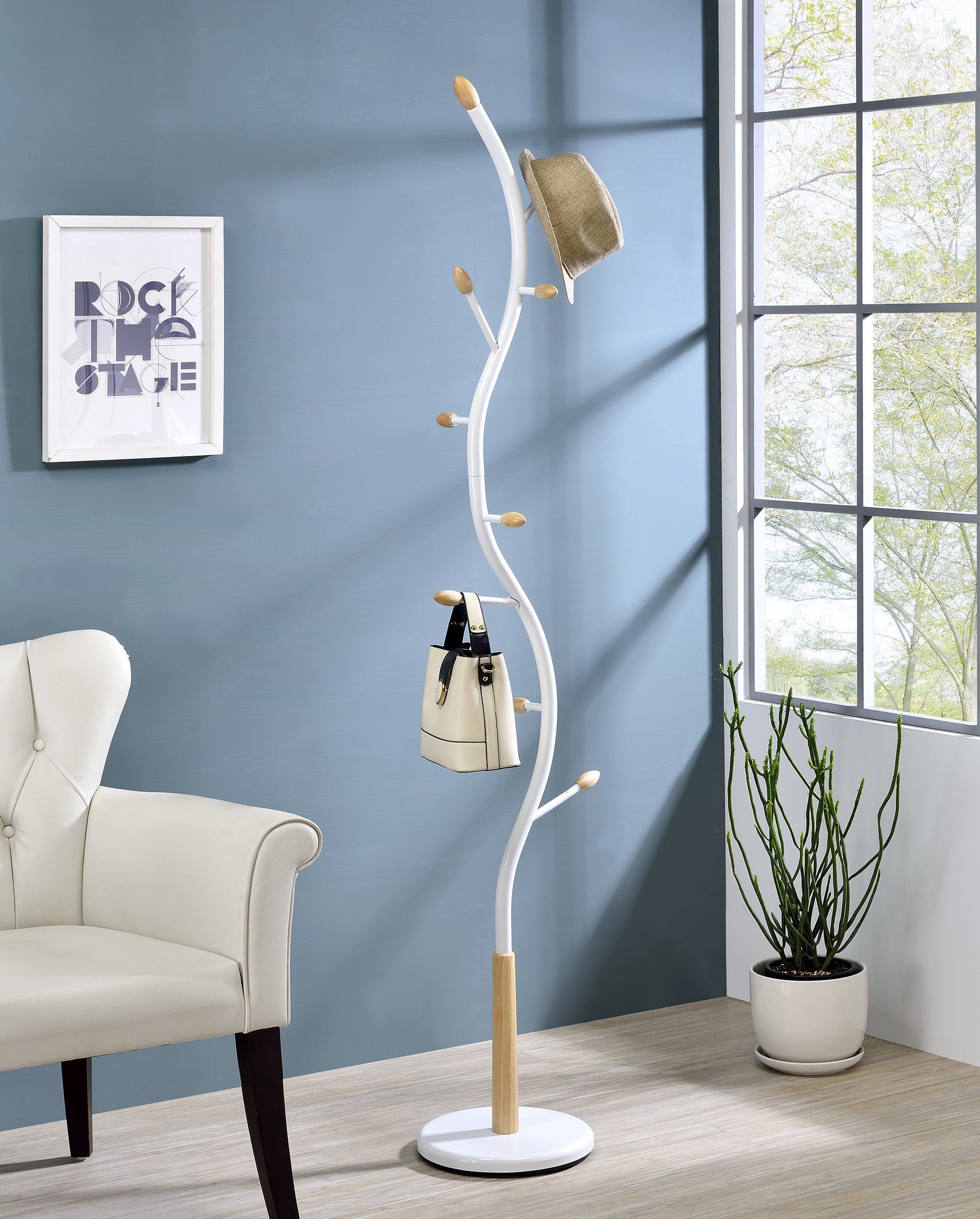 How to Make a Tall Lamp a Coat Rack: Creative & Easy DIY Ideas