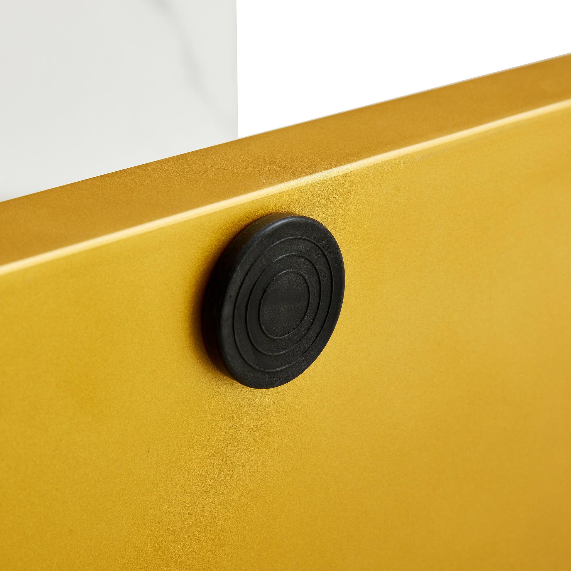 A Modern Minimalist Style Foyer Table With White Tabletop, Gold Bracket, And Bottom Plate, Enhancing The Beauty And Artistic Atmosphere Of The Home, Suitable For The Foyer Fxg White Gold Mdf