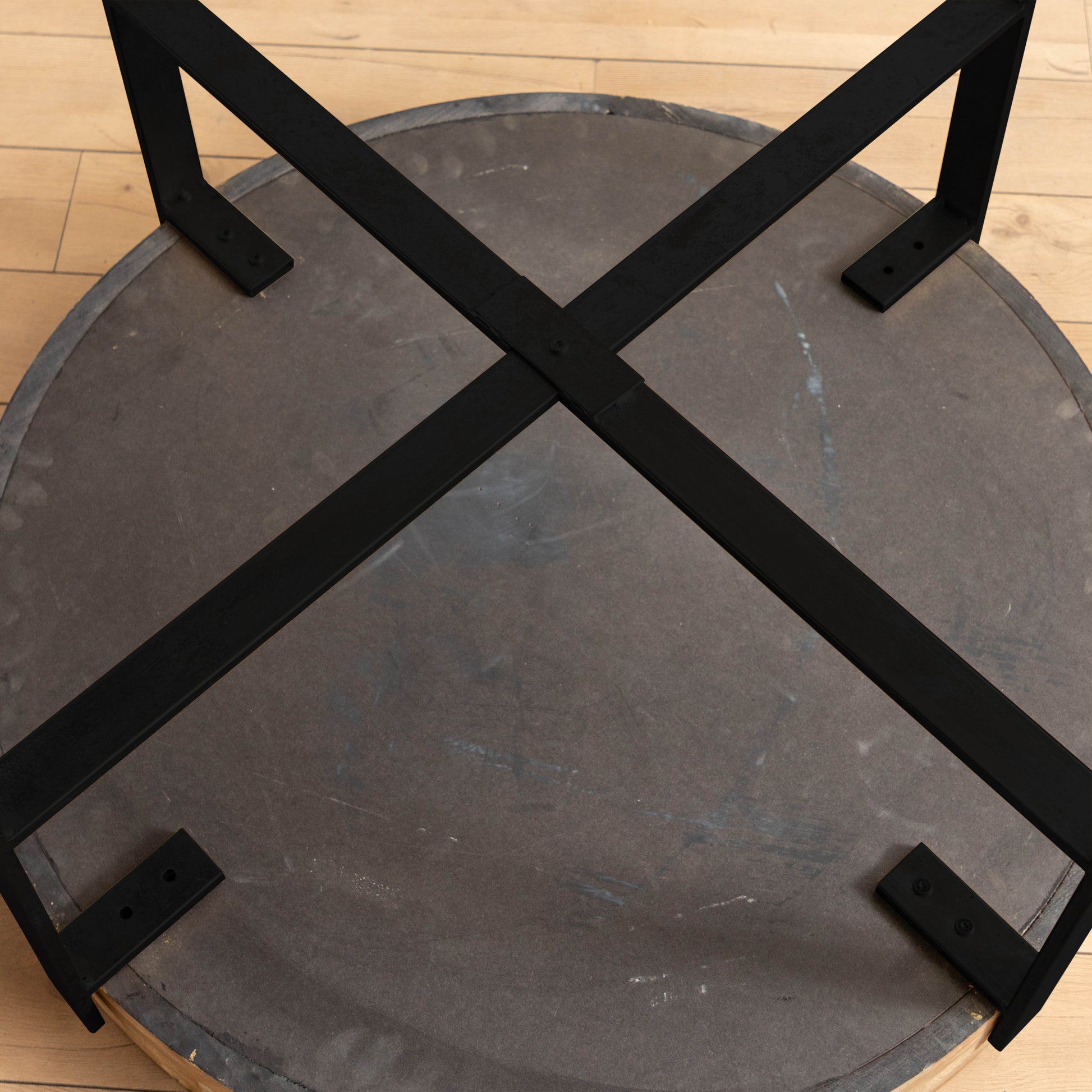 31.29"Modern Retro Splicing Round Coffee Table, Fir Wood Table Top With Black Cross Legs Base Same Sku:W75770652 Black Metal & Wood