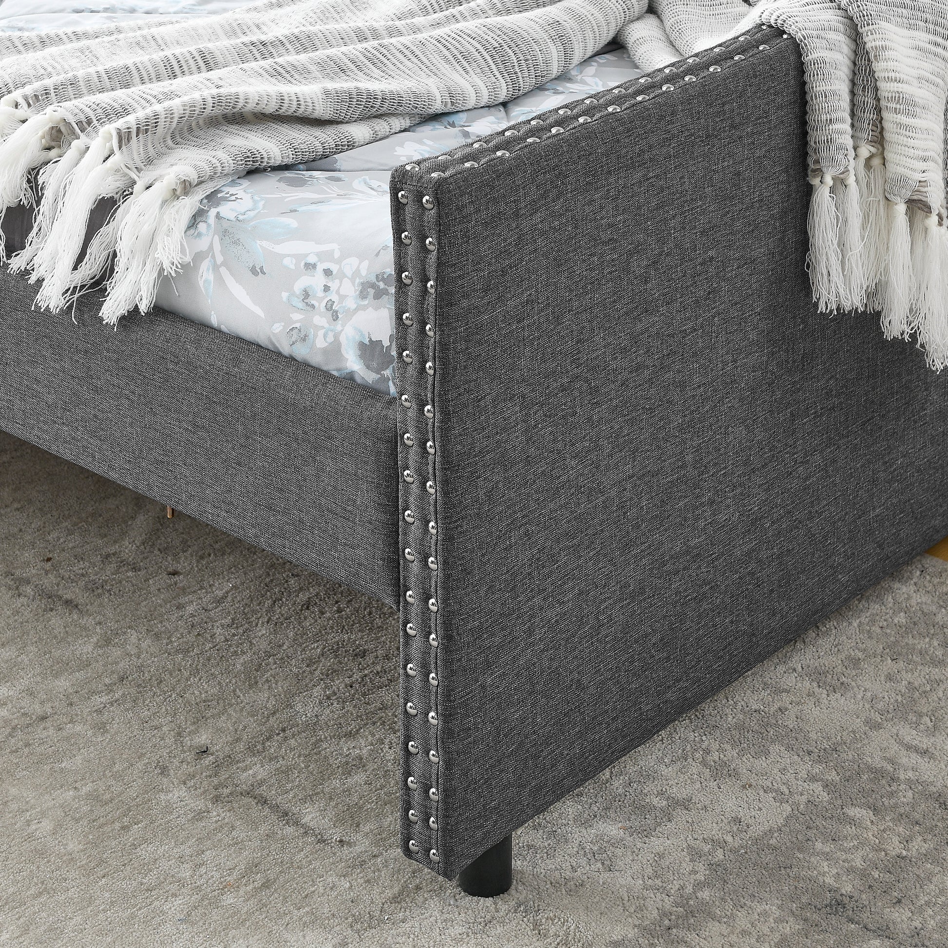Queen Size Daybed With Drawers Upholstered Tufted Sofa Bed,With Button On Back And Copper Nail On Waved Shape Arms 84.5"X63.5"X26.5" Dark Grey Linen