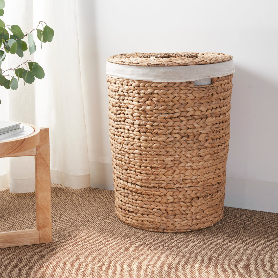 Ludmilla Round Tall Water Hyacinth Woven Wicker Laundry Hamper With Lid For Clothes, Canvas, Toys And Book Storage With Removable Liner 18" X 18" X 23" Natural Brown Natural & Light Brown Wicker Water Hyacinth