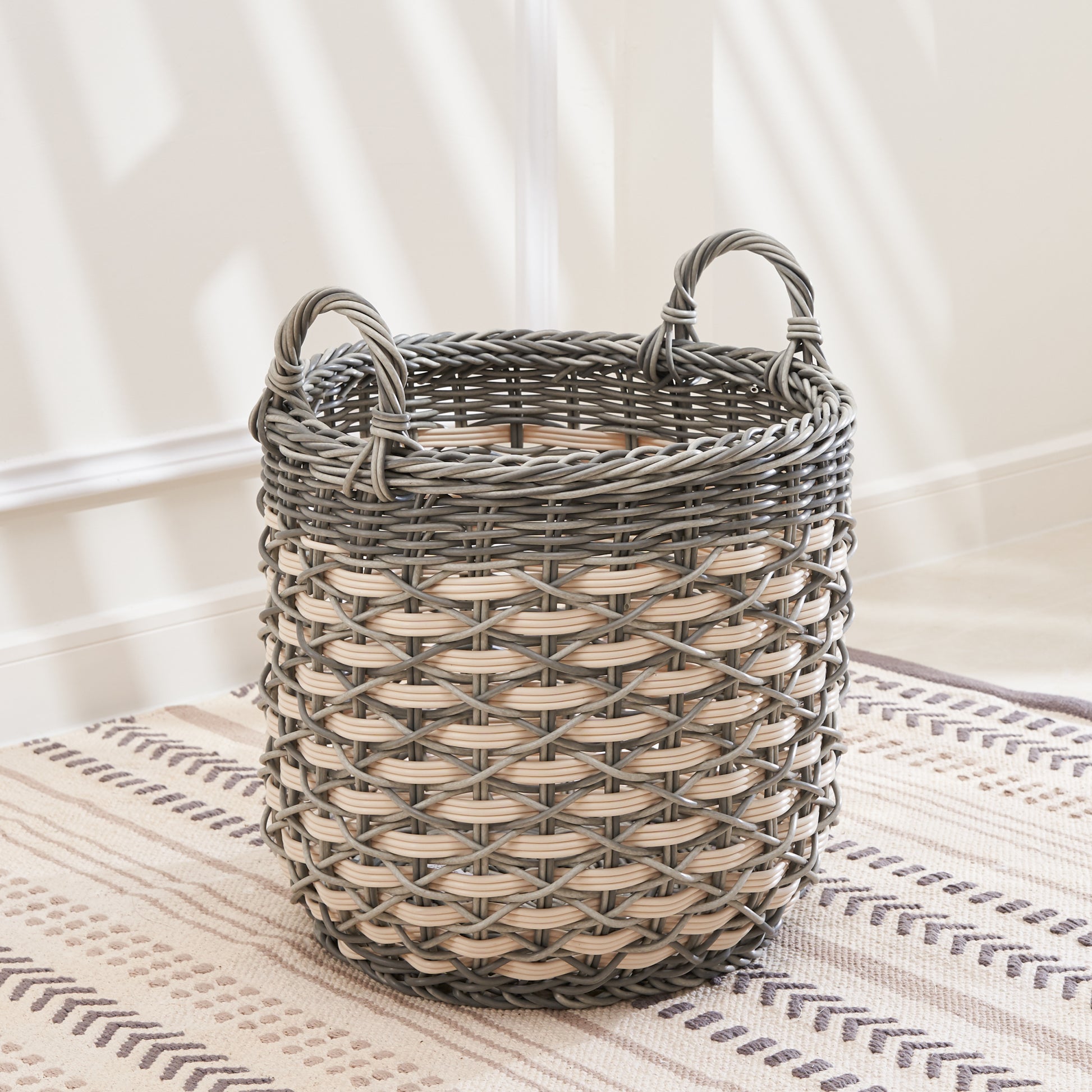 Zita Round Resin Woven Wicker Multi Use Storage Basket With Handles 18" X 18" X 19.6" White Gray For Towel, Toys, Magazines Storage And Home Decoration Cream Grey Wicker Wicker