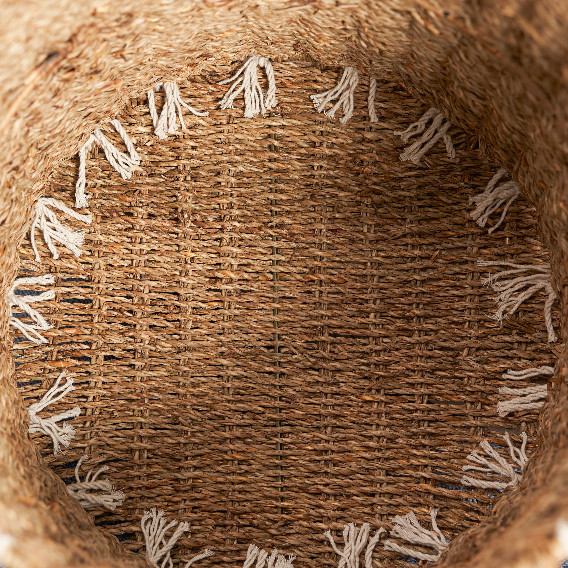 Hubertus Round Water Hyacinth Woven Basket With Handles 15" X 15" X 18.5" Natural Brown For Clothes, Towels, Canvas, Toys And Magazine Storage And Home Decoration Natural & Light Brown Wicker Water Hyacinth