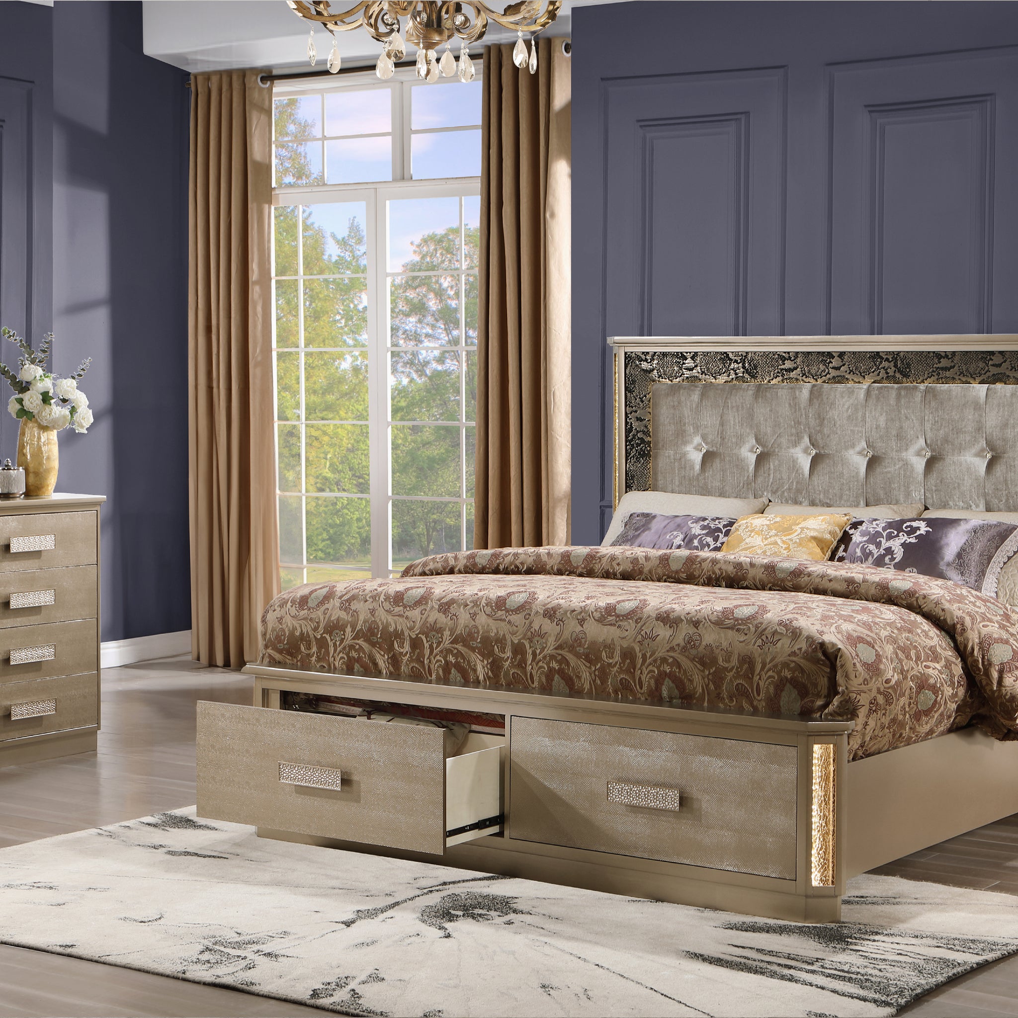 Medusa Queen 4Pc Bedroom Set Made With Wood In Gold Box Spring Not Required Queen Gold Wood 4 Piece Set Bedroom Bed Included,Dresser Included,Mirror Included,Nightstand Included Modern,Traditional Wood