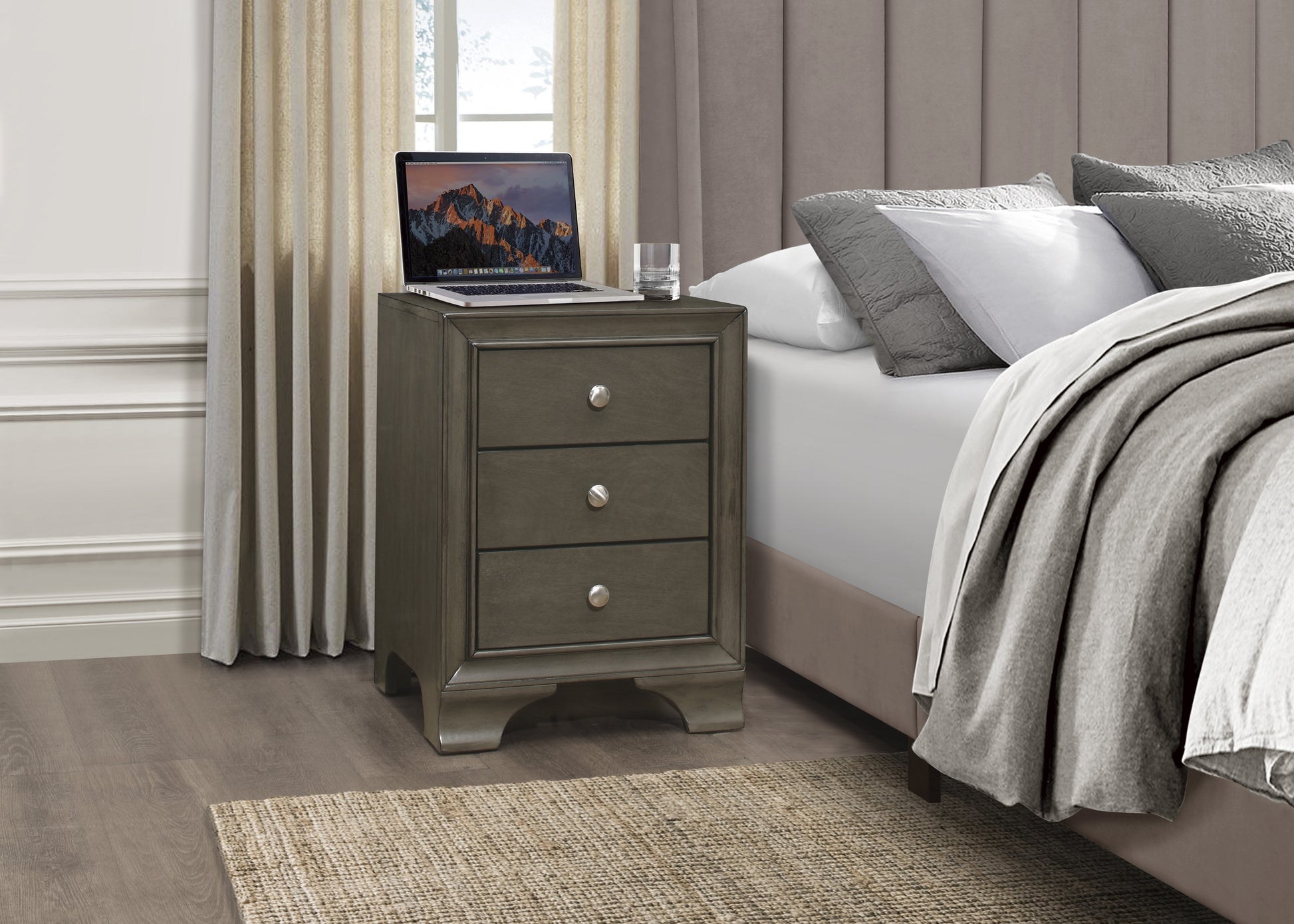 Gray Finish 3 Drawers Nightstand With 2 Usb Ports Transitional Bedroom Furniture 1Pc Bedside Table Wooden Gray 3 Drawers Bedroom Bedside Cabinet Transitional Usb Port Wood