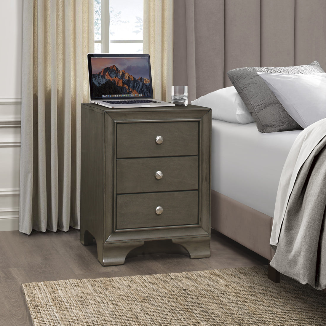 Gray Finish 3 Drawers Nightstand With 2 Usb Ports Transitional Bedroom Furniture 1Pc Bedside Table Wooden Gray 3 Drawers Bedroom Bedside Cabinet Transitional Usb Port Wood