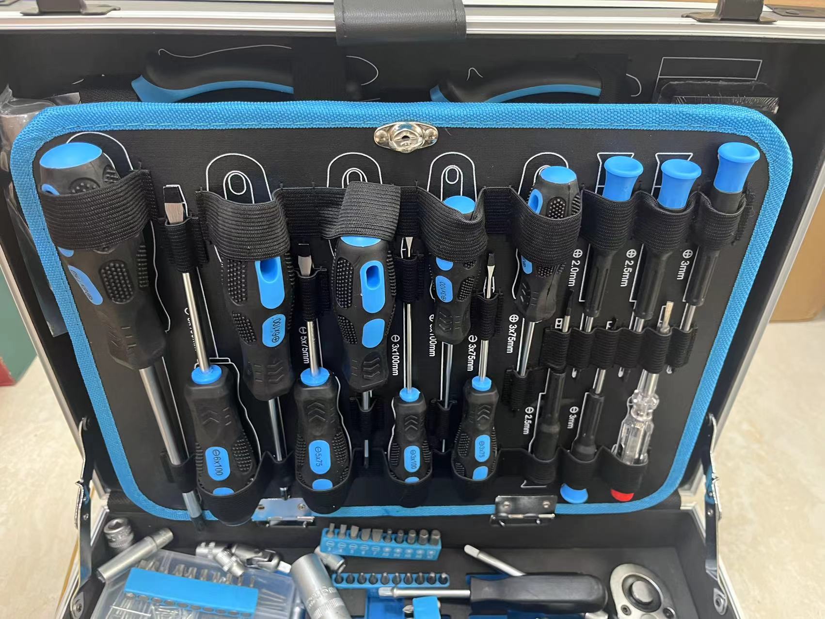 Combined Maintenance Tool Suitcase 247 Pieces Of