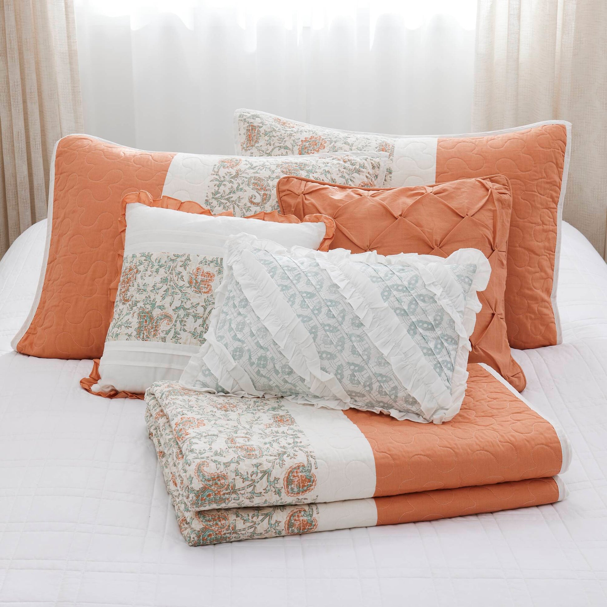 6 Piece Cotton Percale Quilt Set With Throw Pillows Coral King Cal King King Coral Polyester