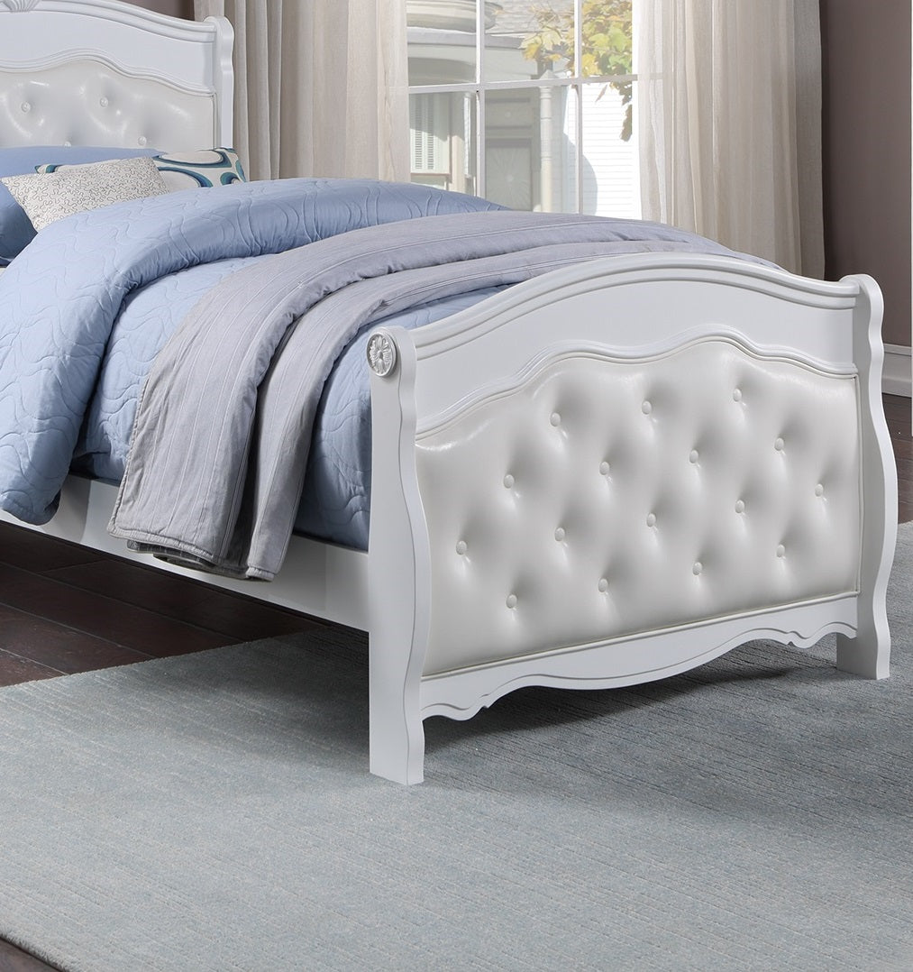 White Full Size Bed Youth Bedroom Furniture White Faux Leather Headboard Footboard Plywood 1Pc Bedframe Box Spring Required Full White Wood Bedroom Classic,Traditional Pine Bed Frame Faux Leather Plywood