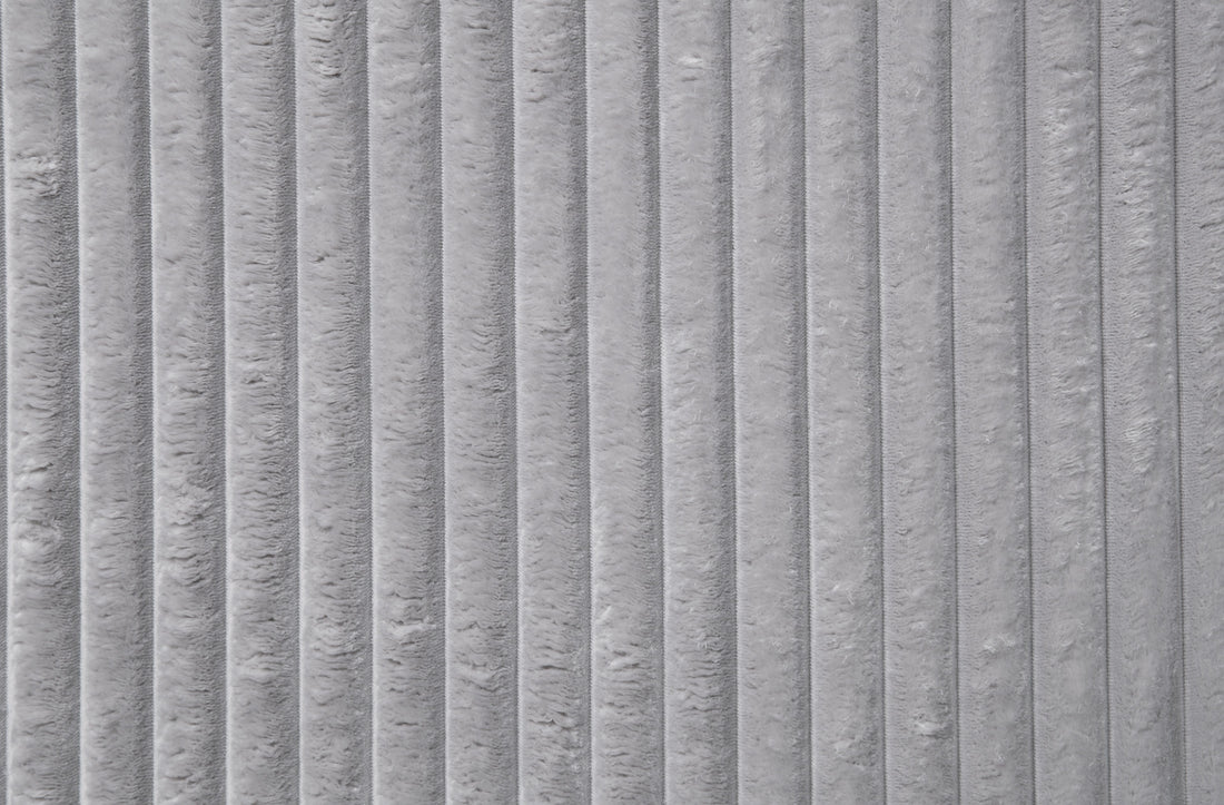 Hilde Chaise W 2 Pillows, Beige Velvet Lv03681 Grey Upholstered 2 Seat