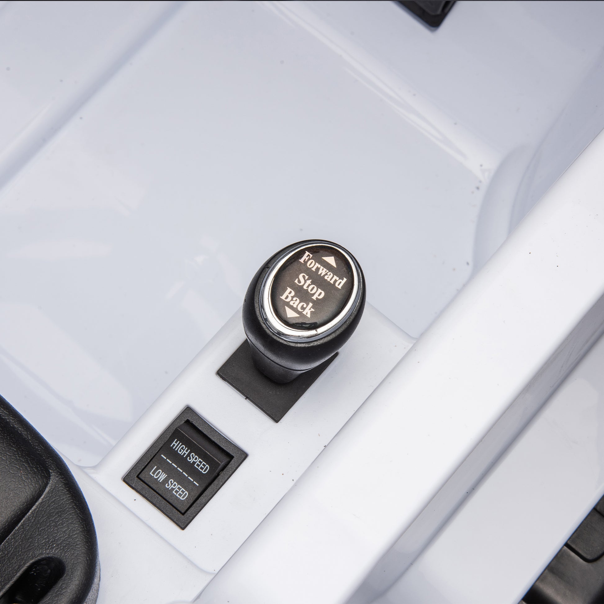 Licensed Land Rover Defender Volta 5008 24V Kids Ride On Car W Parents Control,2Wd,Four Wheel Suspension,Bluetooth,Mp3,Music,Adjustable Volume,Power Display,Led Lights,Speeds 1.86 3.11Mph For Kids 3 7 White Polypropylene