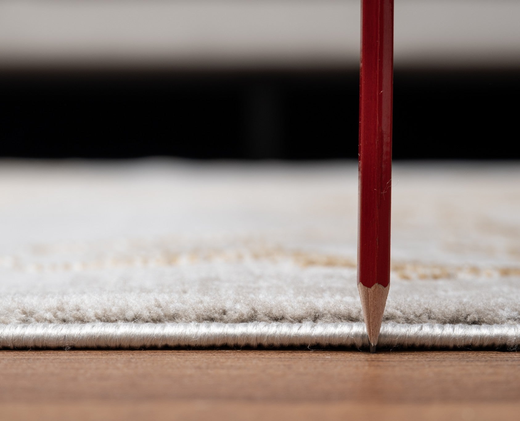 Elegance Gc Cnc6004 Gold 5 Ft. 3 In. X 7 Ft. 3 In. Area Rug Beige Polyester