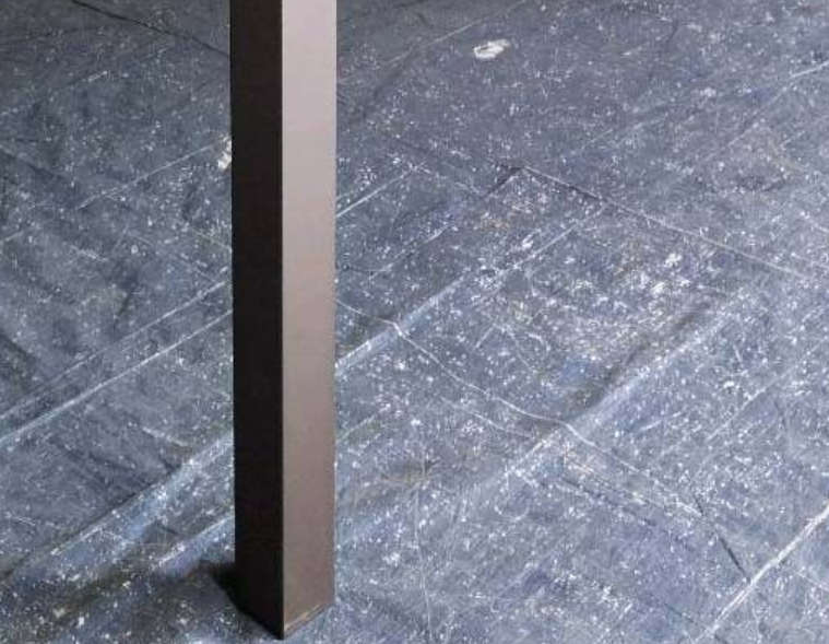 Legs57192.00 Black Metal