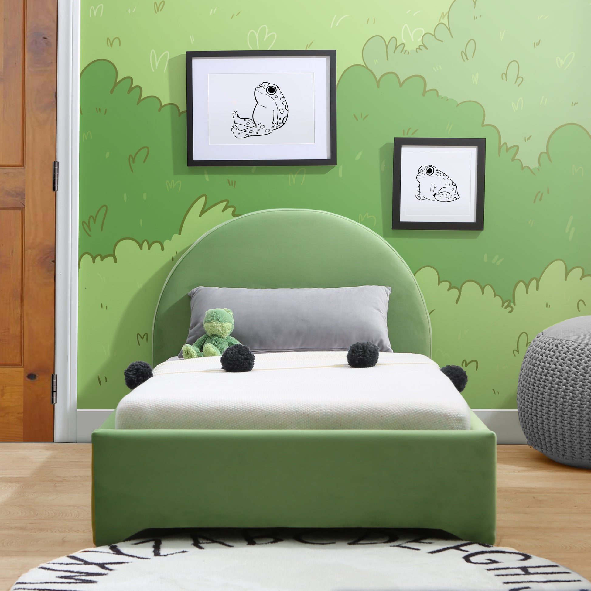 Uma Toddler Bed In Cr Green Green Fabric