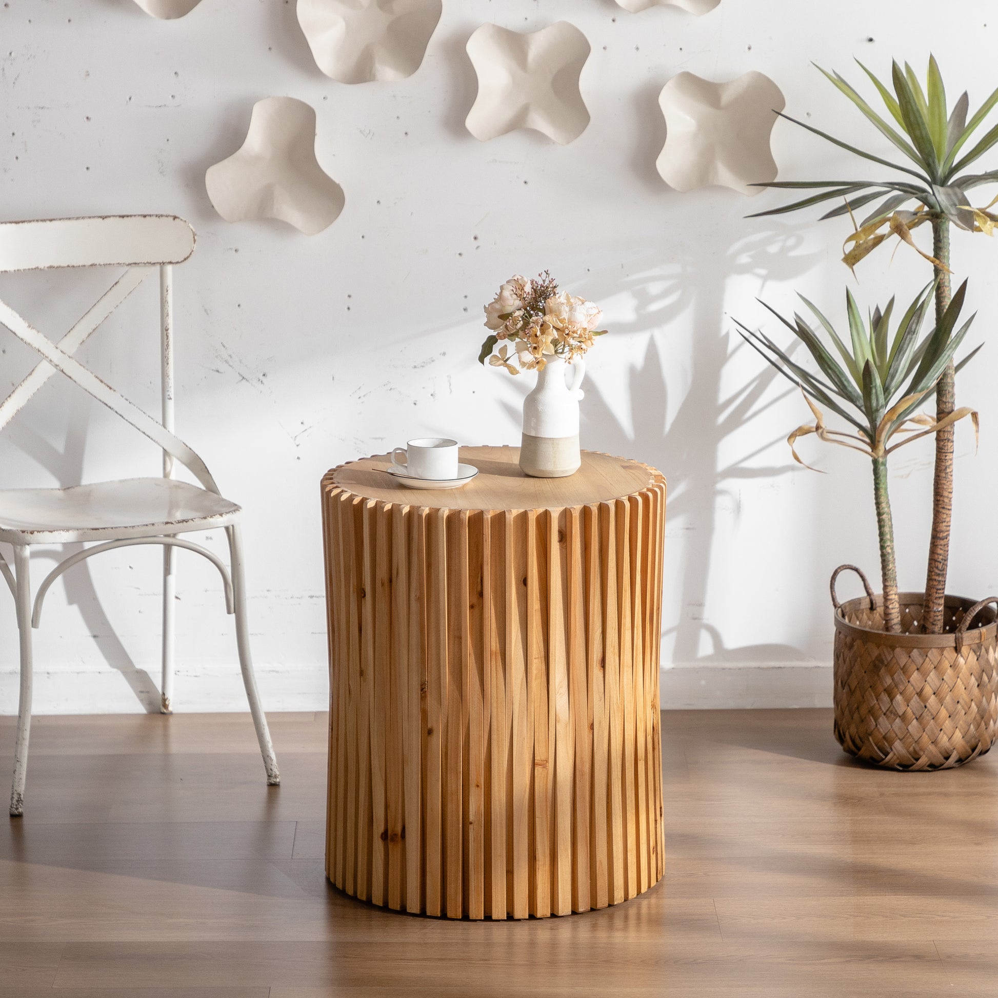 Retro Fashion Style Cylindrical Side Table With Vertical Texture Relief Design,Suitable For Living Room,Office,And Dining Room Natural Mdf