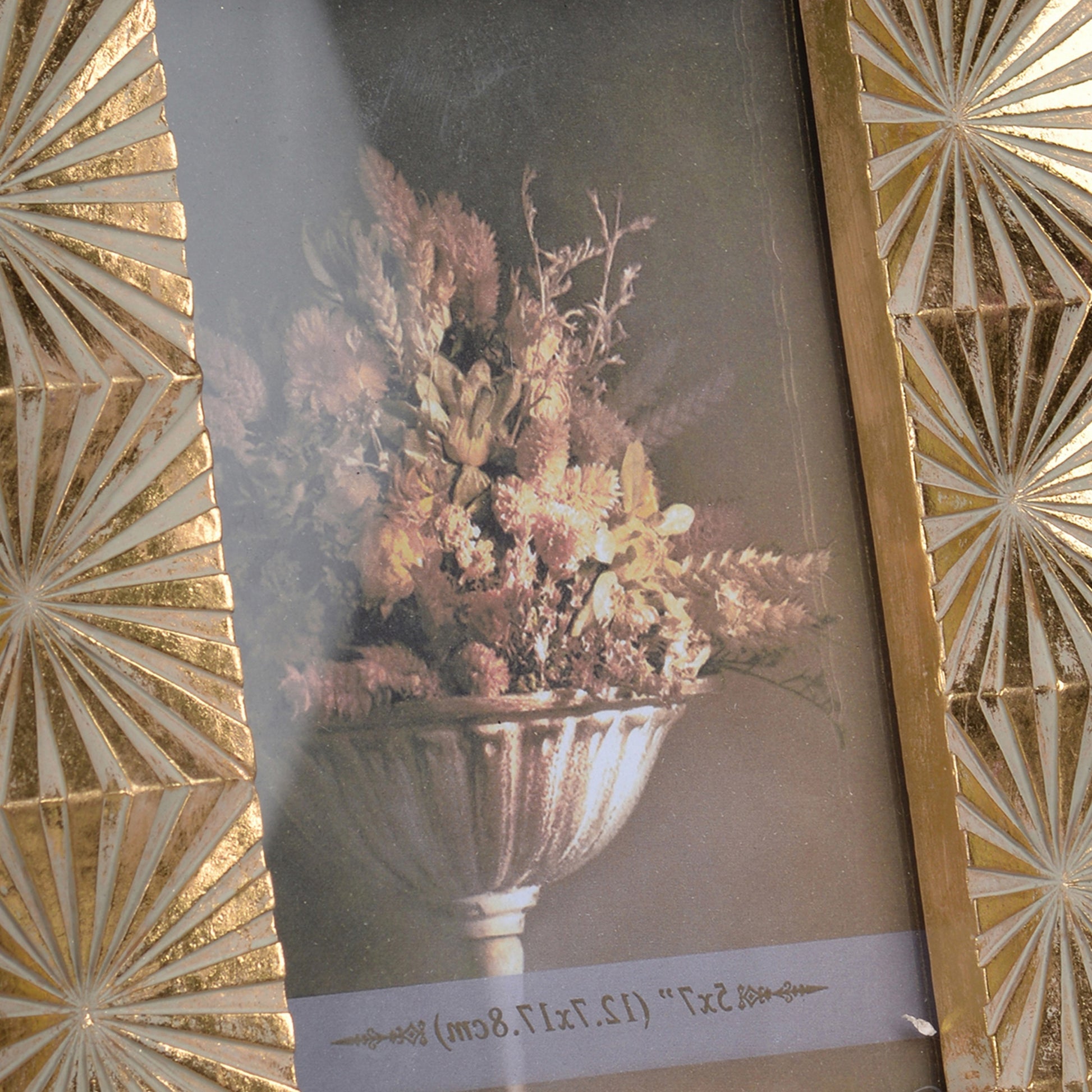 Rectangular Shaped Polyresin Photo Frame With Mirror And Pyramid Like Designgold Gold Polyresin