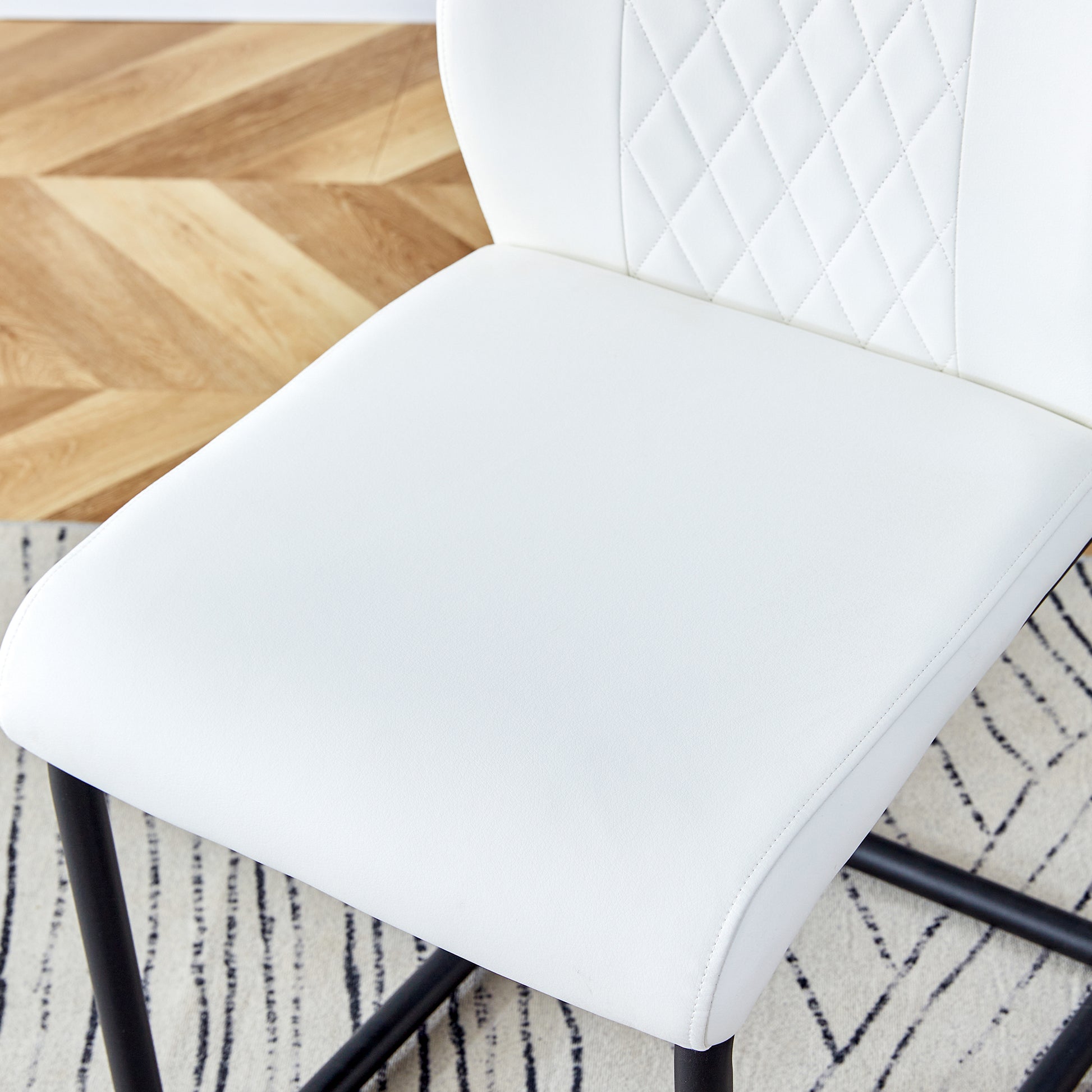 Table And Chair Set, Modern And Minimalist Dining Table, Imitation Marble Patterned Tabletop, Mdf Legs With U Shaped Brackets. Paired With Comfortable Chairs, Suitable For Dining And Living Rooms. Black Mdf Glass