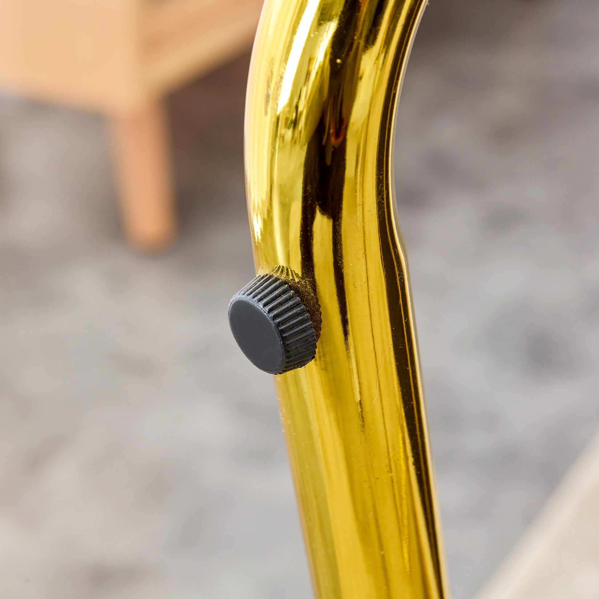 One White Minimalist Armless Sofa Chair With Plush Cushion And Backrest Paired With Golden Metal Legs, Suitable For Offices, Restaurants, Kitchens, Bedrooms White Plush