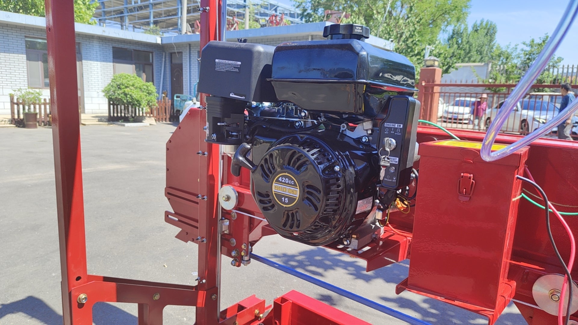 32" Portable Sawmill 15Hp 420Cc Rato Gas Engines With E Start Band Saw Red Iron