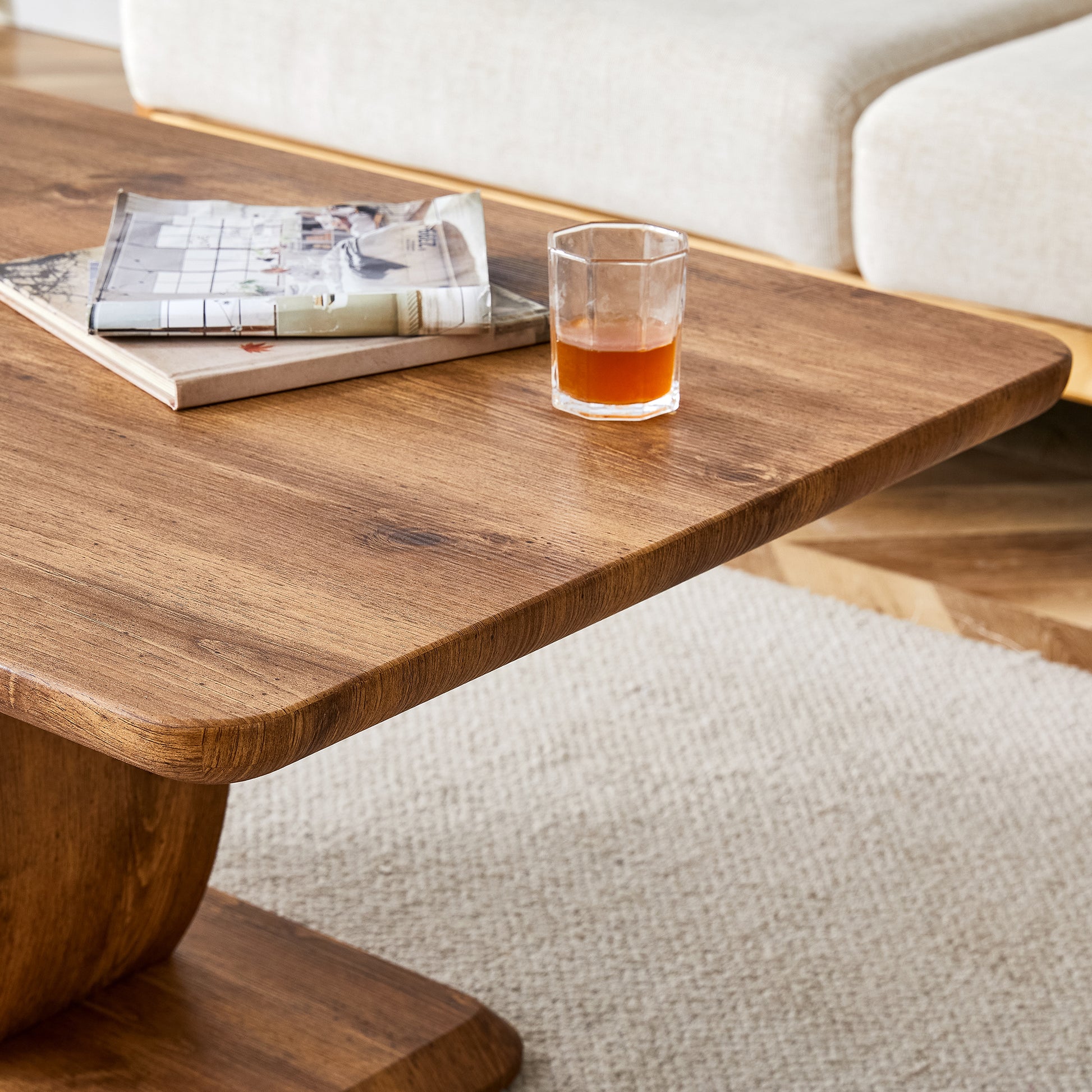 Modern Simple Luxury Rectangular Coffee Table In Wood Color. The Computer Desk. The Game Table. Suitable For Dining Room, Living Room, Terrace, Kitchen. 47 "X 25.6" 18" Wood Mdf