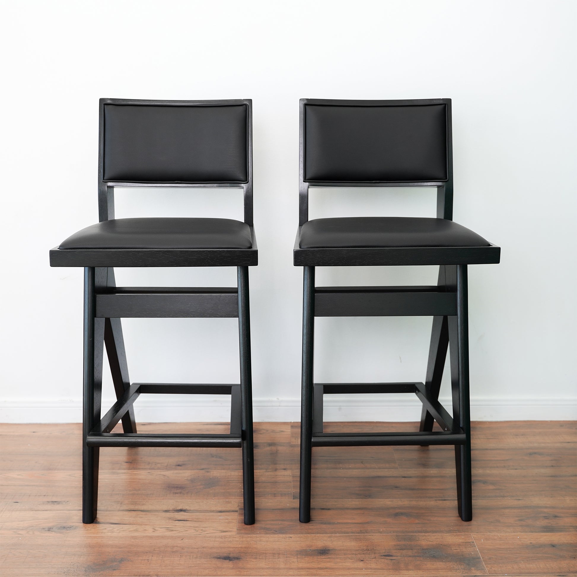 Keira Black Pu Bar Stool Set Of 2 Solid Black Dining Room Wipe Clean Bar Stools Teak Open Back 1 Pu Leather,Solid Wood