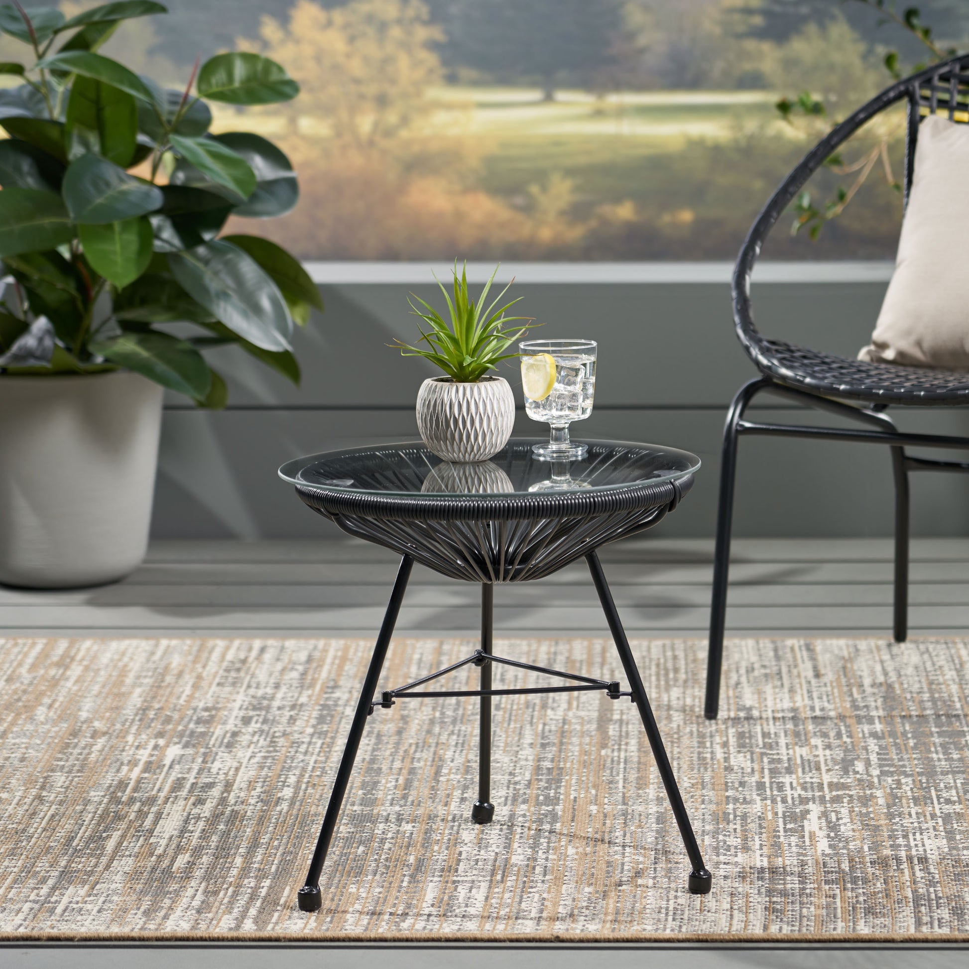 NUSA SIDE TABLE black-tempered glass