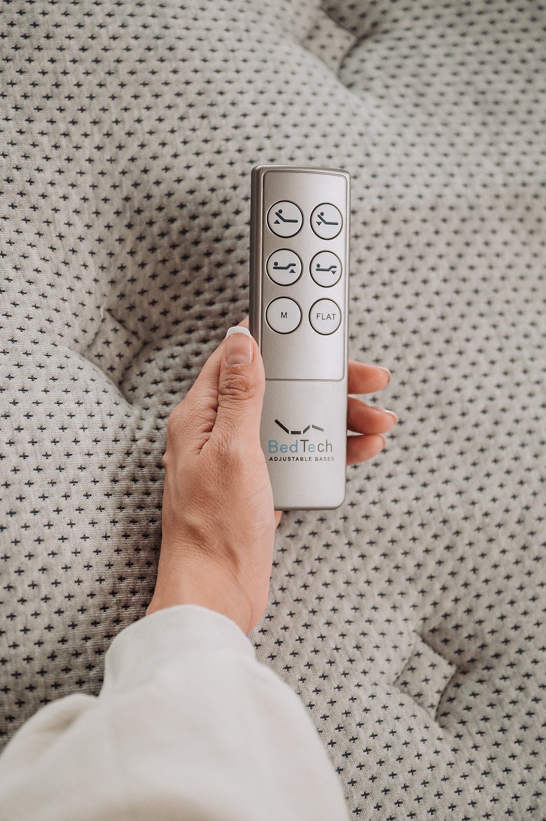 Btx4 Queen Adjustable Bed Base With Head And Foot Position Adjustment Box Spring Not Required Queen Black Grey Steel