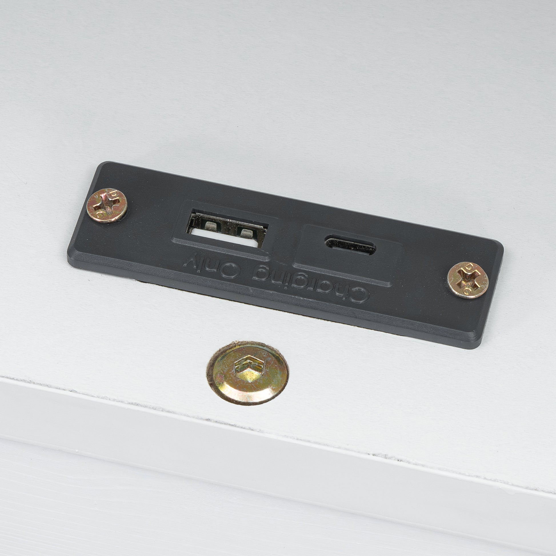 Multi Functional Twin Daybed With Drawers And Trundle, Headboard Storage And Tables, Usb Charging Station, White Box Spring Not Required Twin White Wood Daybeds Pine