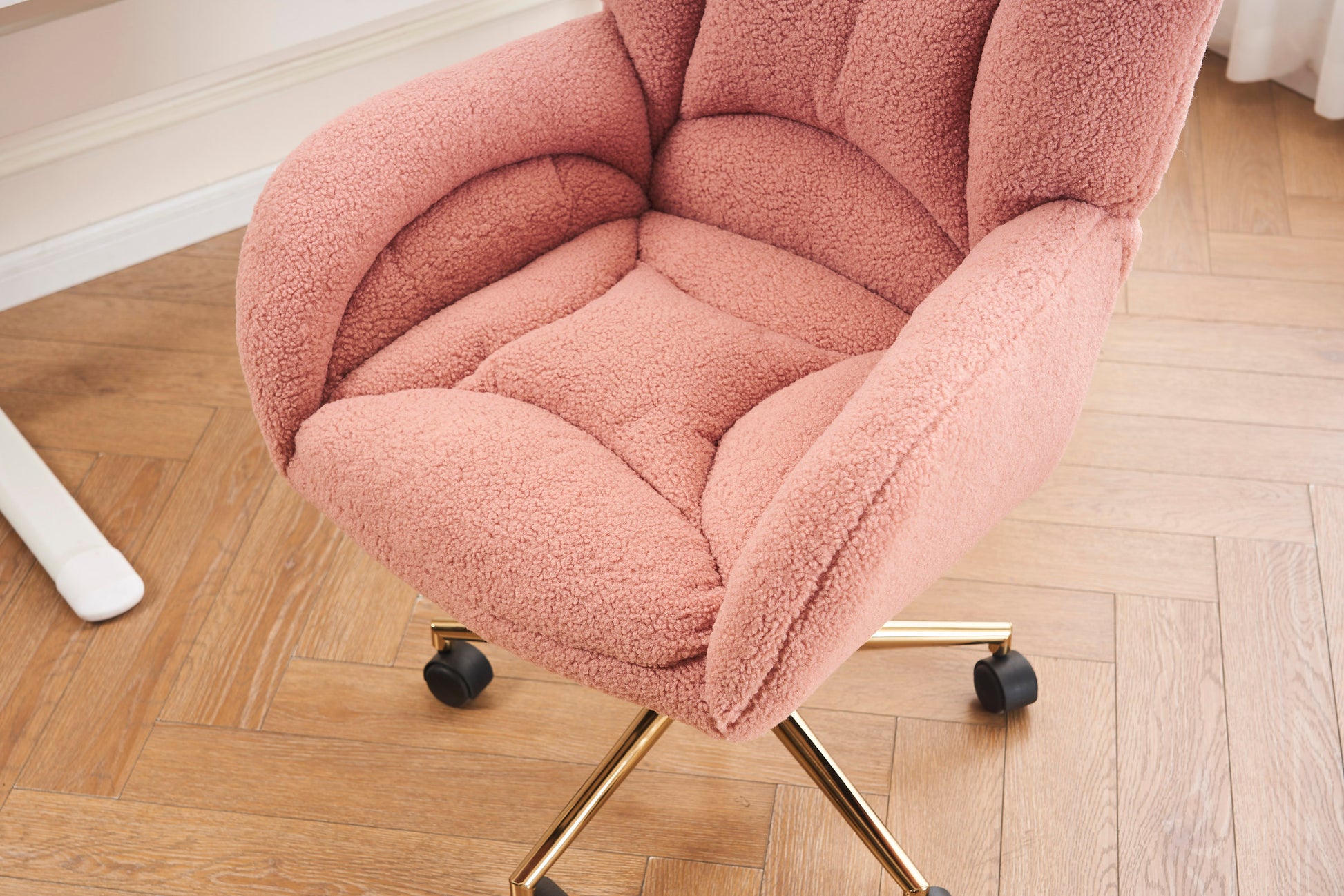 005 Teddy Fabric 360 Swivel Home Office Chair With Gold Metal Base And Universal Wheels,Pink Solid Pink Office Sponge Wipe Clean Modern Office Chairs Tufted Back Foam Swivel Teddy