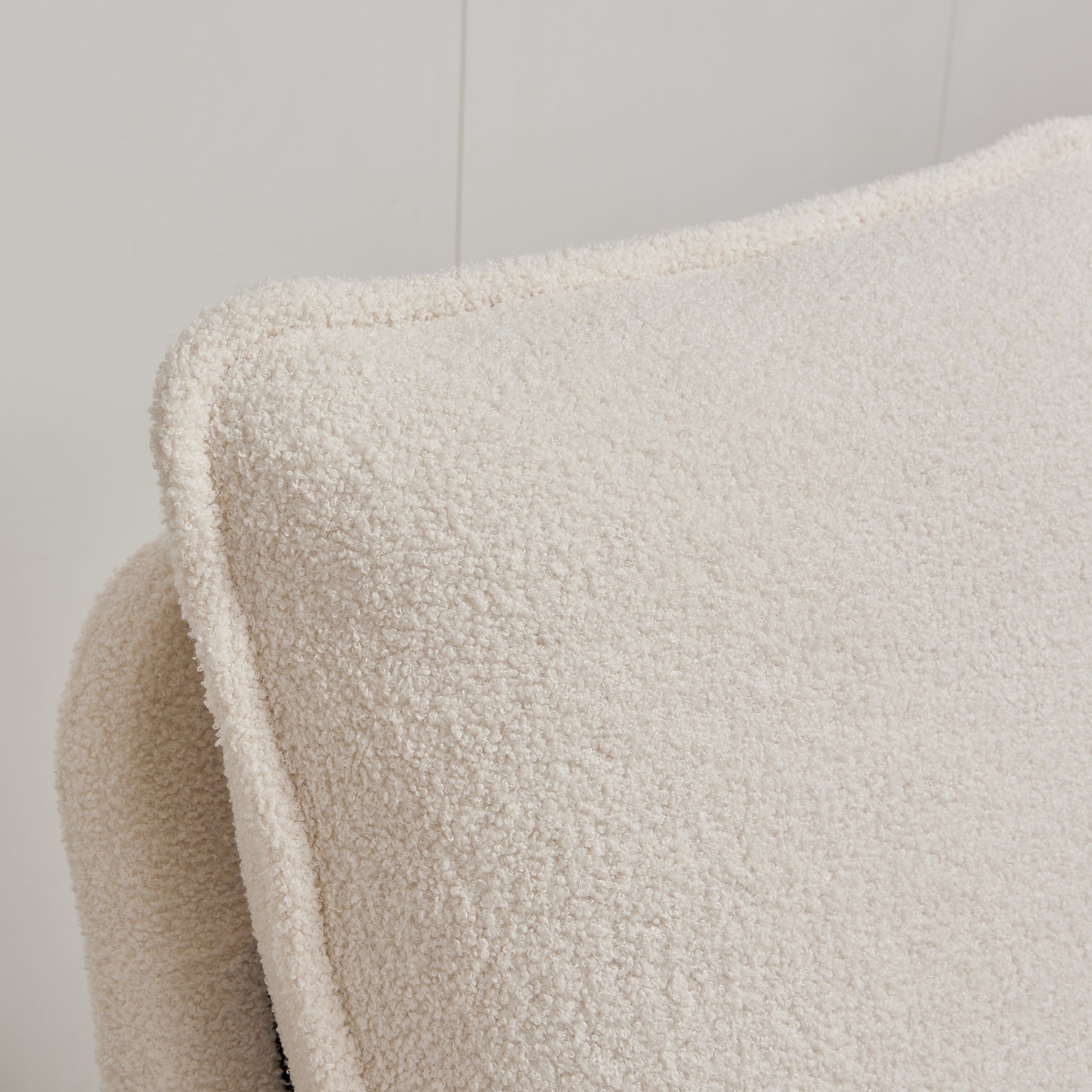 Modern Sherpa Upholstered Accent Chair, Comfortable Living Room Armchair, Lounge Chair For Bedroom, And Office Stylish And Ergonomic Design Beige Foam Sherpa