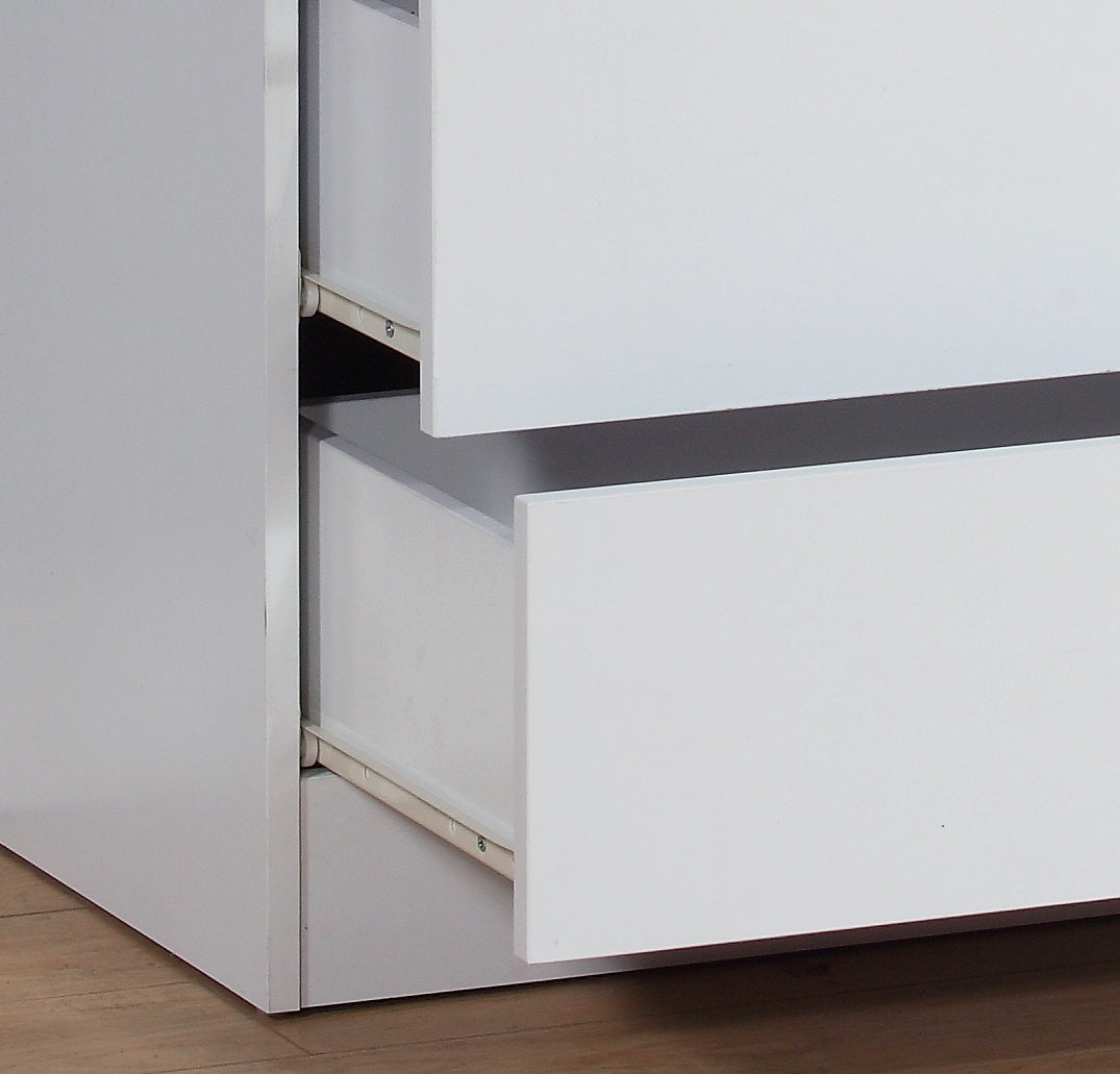 Five Drawer Chest Metal Handles Locking Top Drawer Metal Glide Rails White Melamine Laminate White Particle Board Mdf