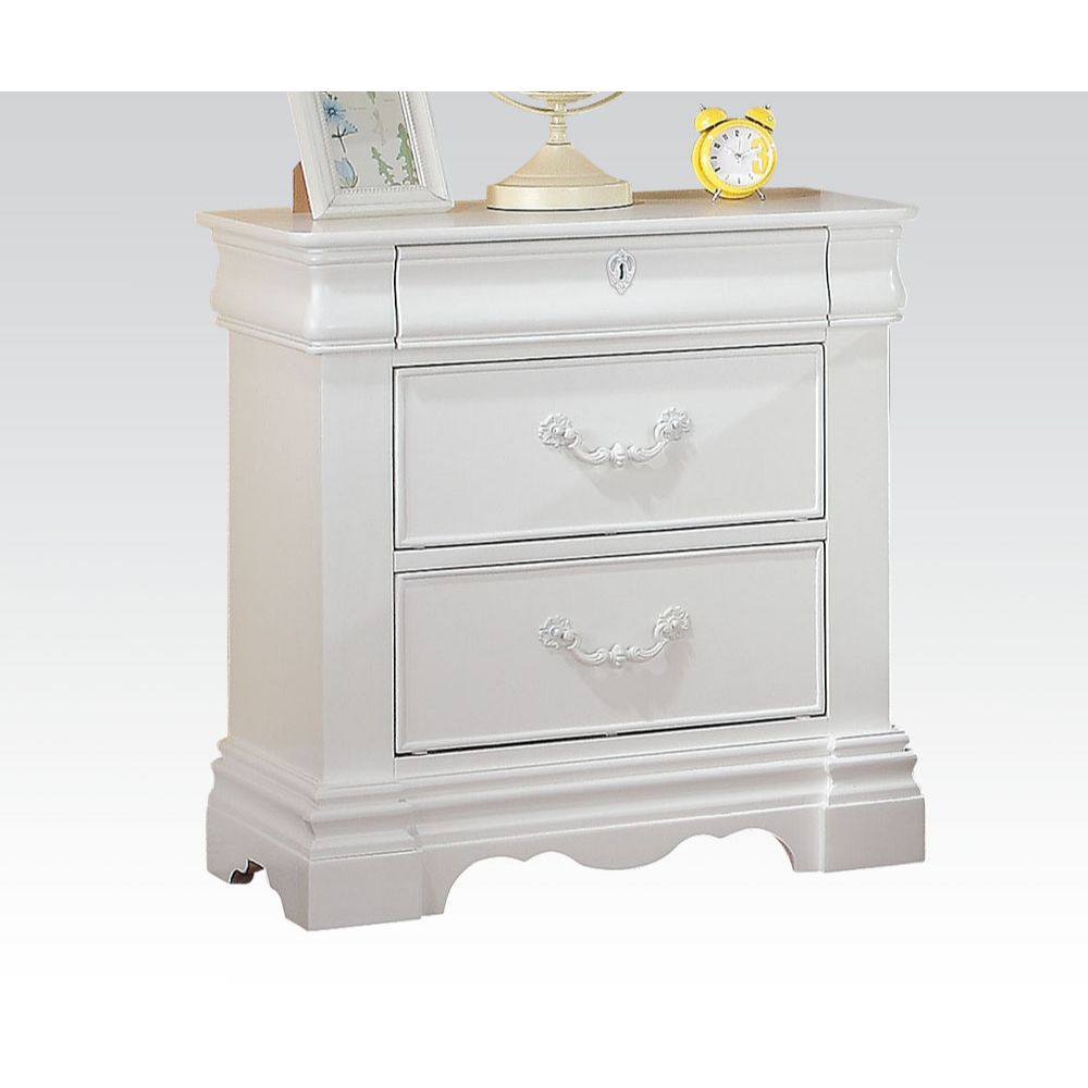 White 3 Drawer Nightstand With Hidden Top Drawer White 3 Drawers Bedroom Rectangle Pine Felt Lined Drawers White Pine