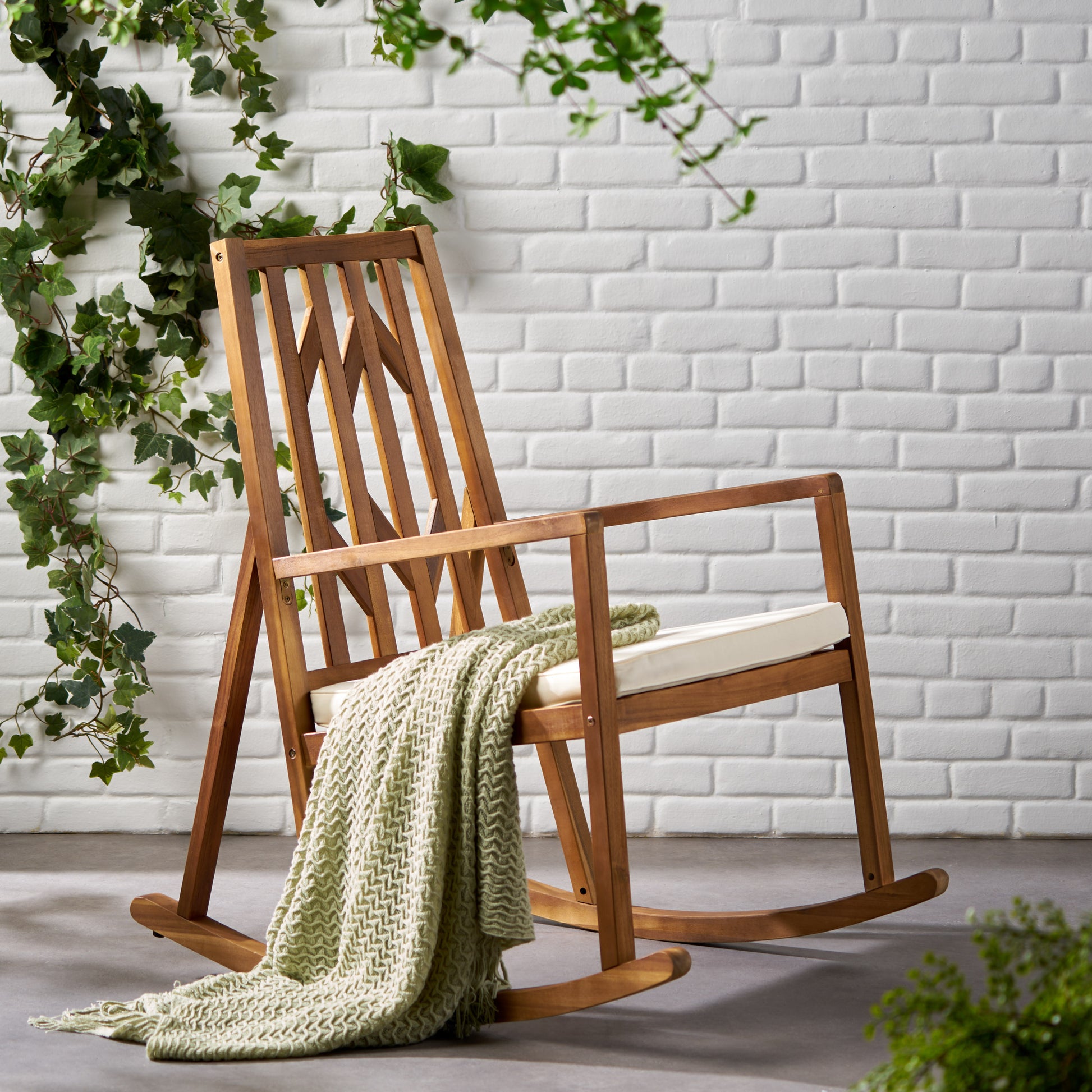 Nuna Rocking Chair With Cushion 5Cm Teak Acacia Wood