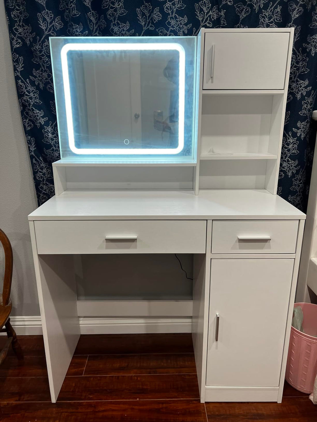 Vanity Desk With Mirror And Led Light Strip,Dressing Table With Large Drawer, 3 Level Storage Dresser & 3 Lighting Modes Adjustable Brightness, Suitable For Bedroom White White Particle Board