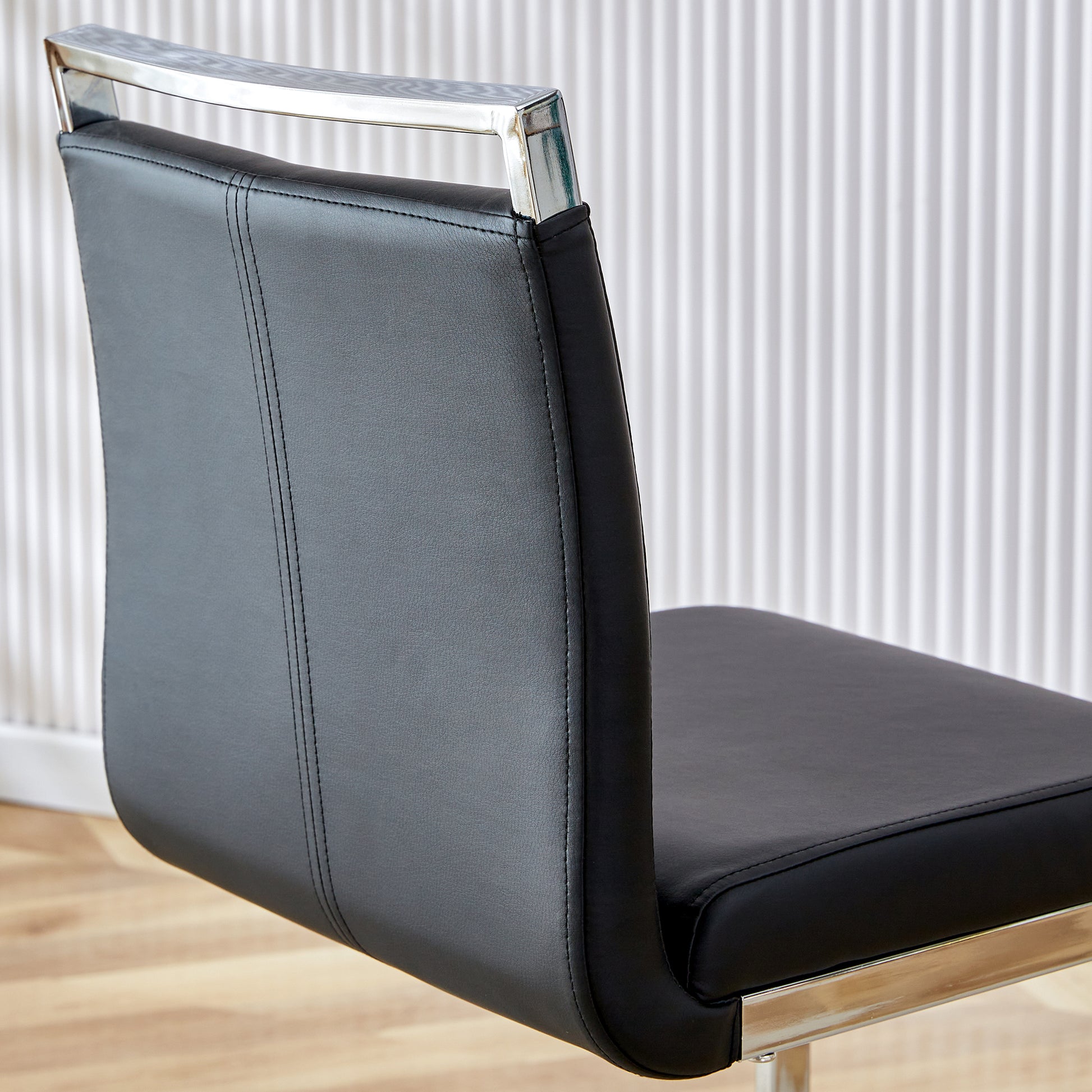 Table And Chair Set. A Rectangular Glass Dining Table With A 0.4 Inch Tempered Glass Tabletop And Mdf Board V Shaped Bracket, Paired With Chairs Consisting Of Pu Seat Cushions And Silver Metal Legs. Black Seats 4 Tempered Glass